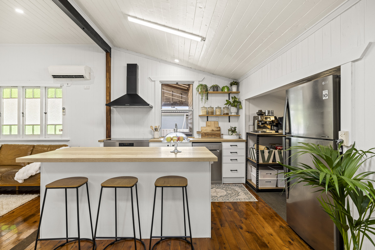 34 Noll Street, Kearneys Spring, QLD 4350 - Image 5