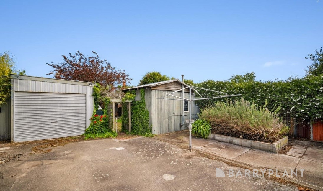 10 Queen Victoria Street, Newington, VIC 3350 - Image 8
