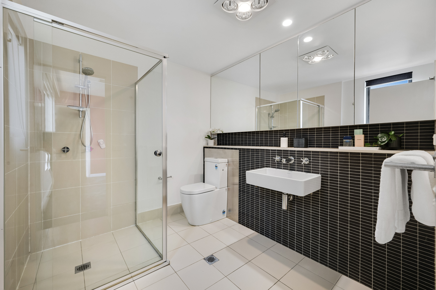 3-bedroom unit at VIRIDIAN 135 54 PRINTERS WAY, KINGSTON ACT 2604, Unincorporated Act, Australian Capital Territory