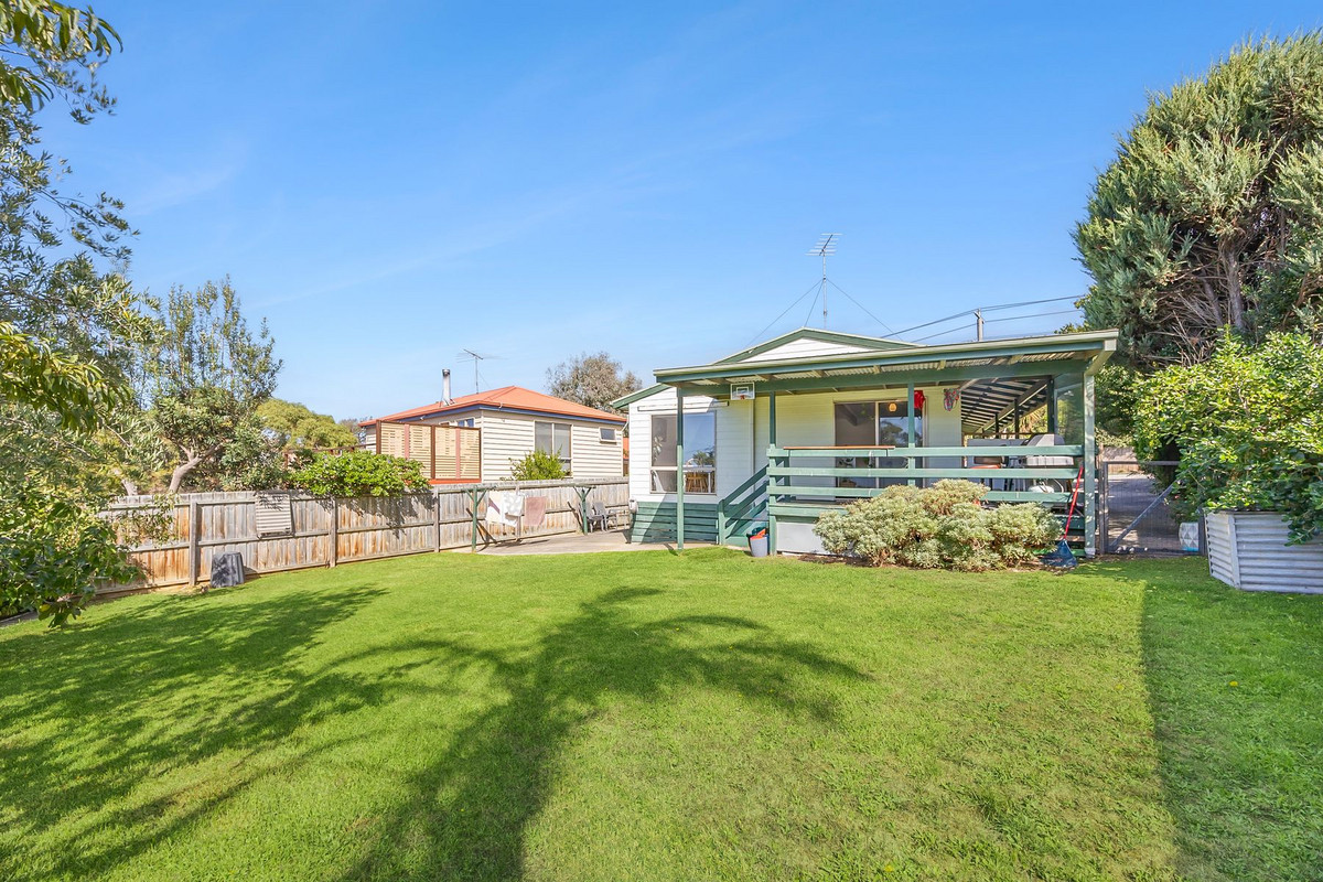 33 STRATHMORE DRIVE, Jan Juc VIC 3228 - Image 8