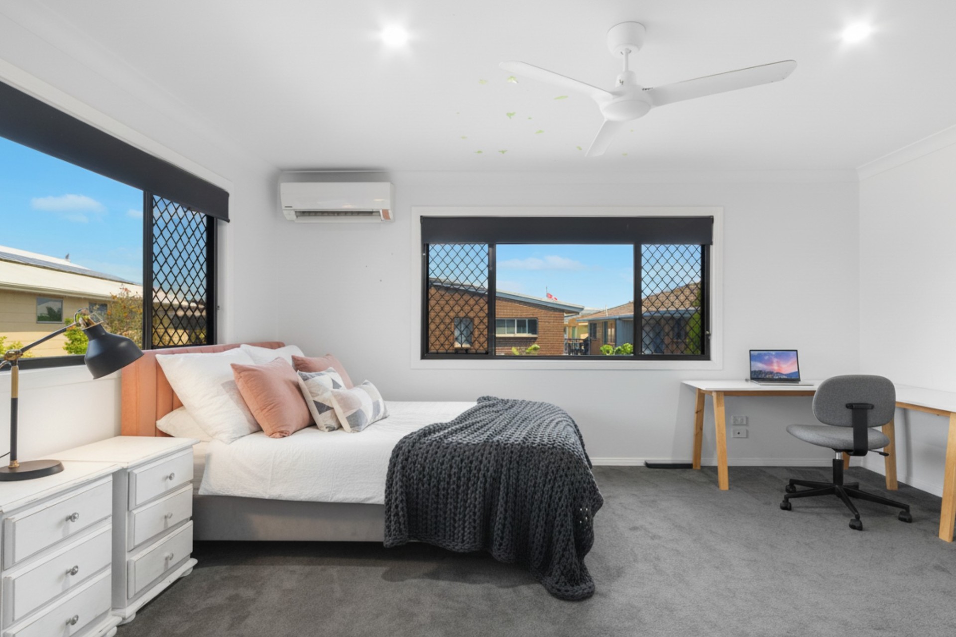 2 52 TALLEBUDGERA DRIVE, PALM BEACH QLD 4221 - Image 10