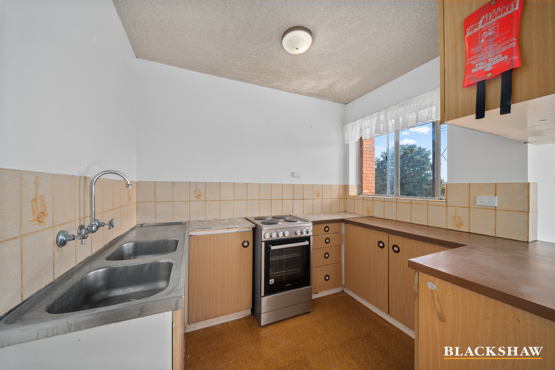 14 15 CREST ROAD, CRESTWOOD NSW 2620 - Image 6