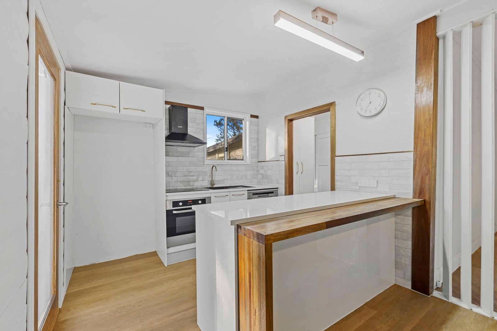 6 CORONATION DRIVE, Mount Morgan QLD 4714 - Image 9