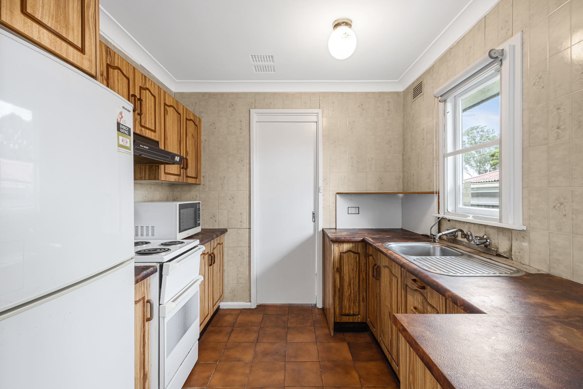 24 Mindanao Avenue, Lethbridge Park, NSW 2770 - Image 4