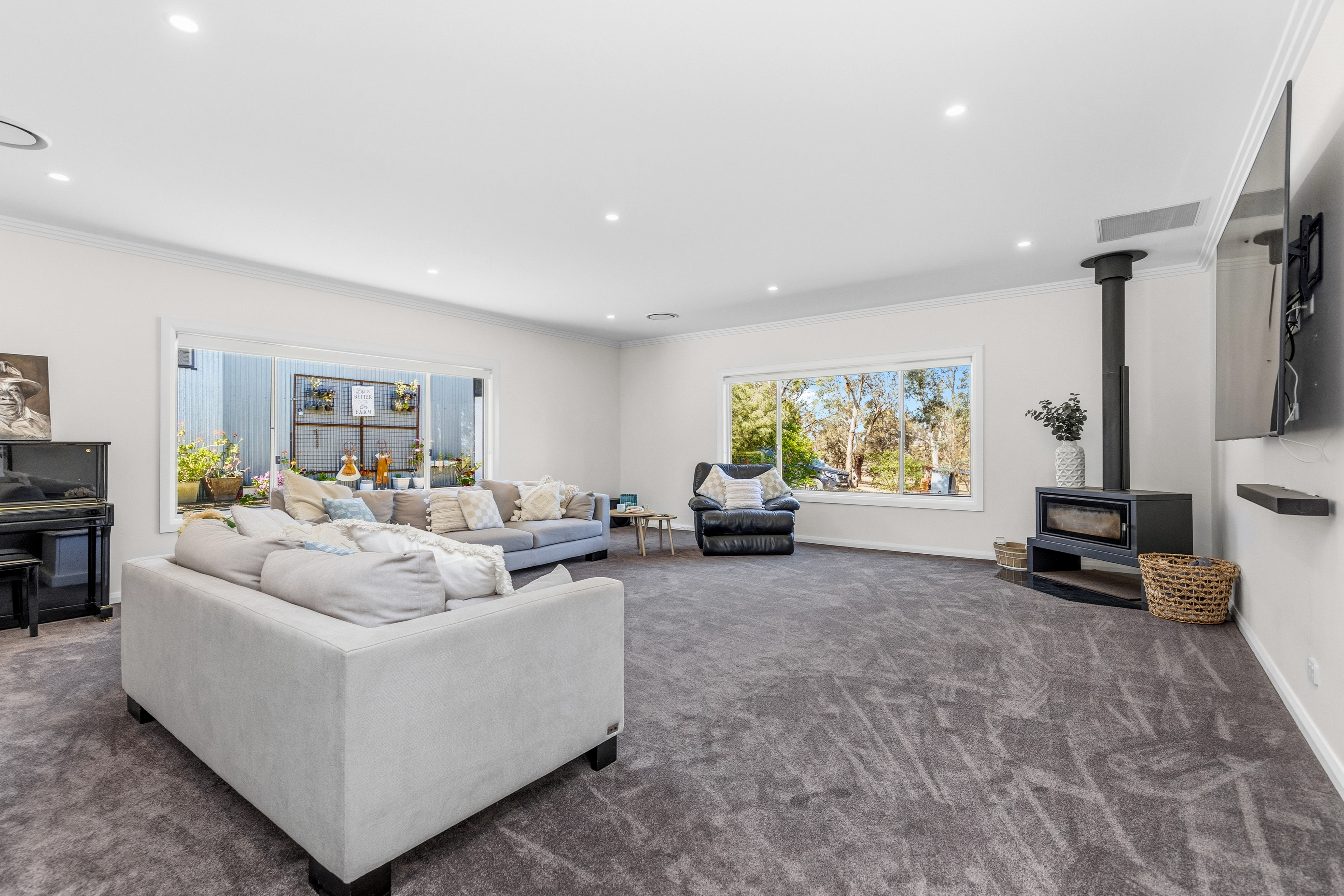 5-bedroom house at 53 Mary Gilmore Road, Wagga Wagga, Nsw, 2650, Wagga Wagga, New South Wales