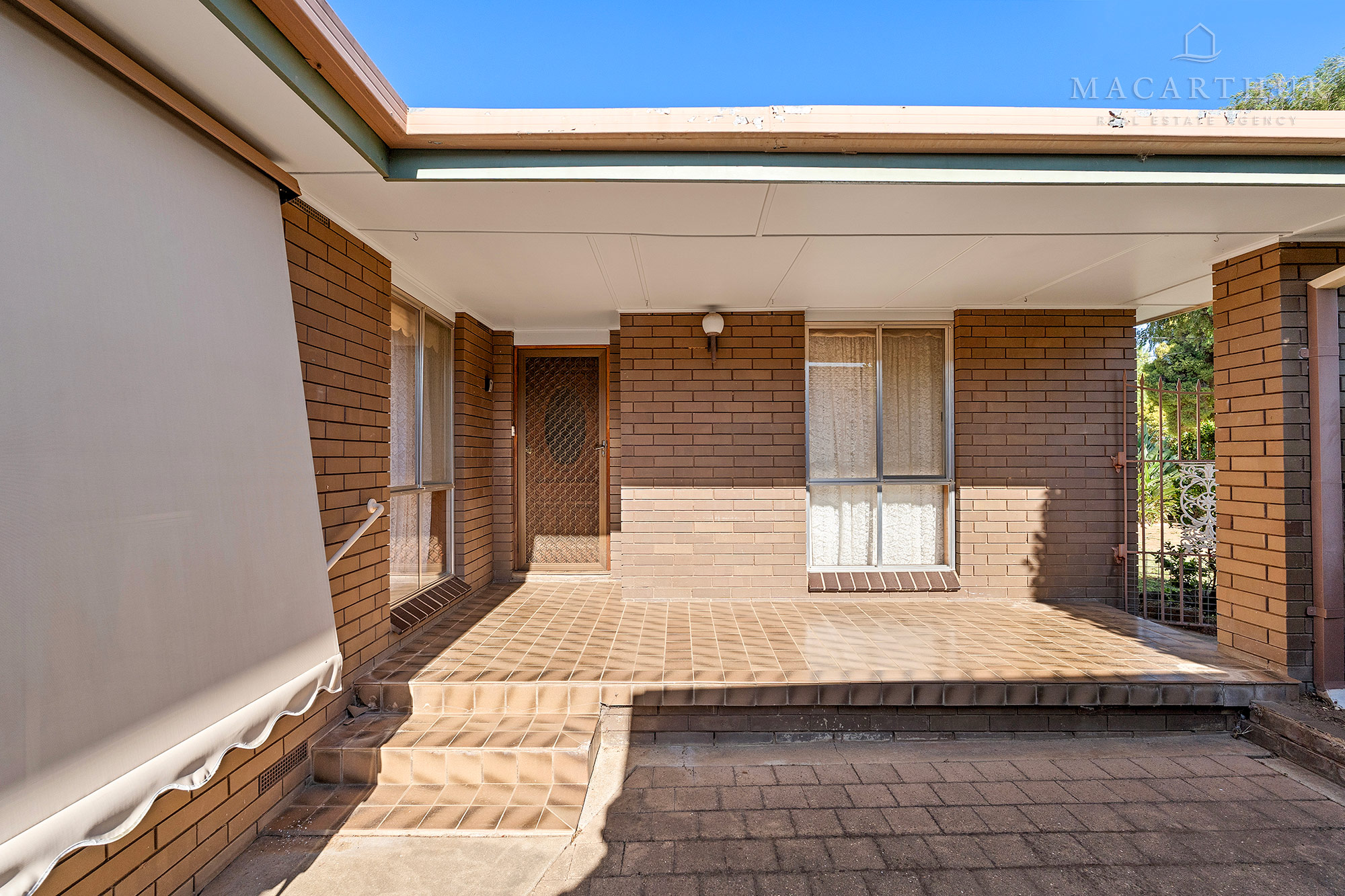 92 Raye Street, Tolland, NSW 2650 - Image 5
