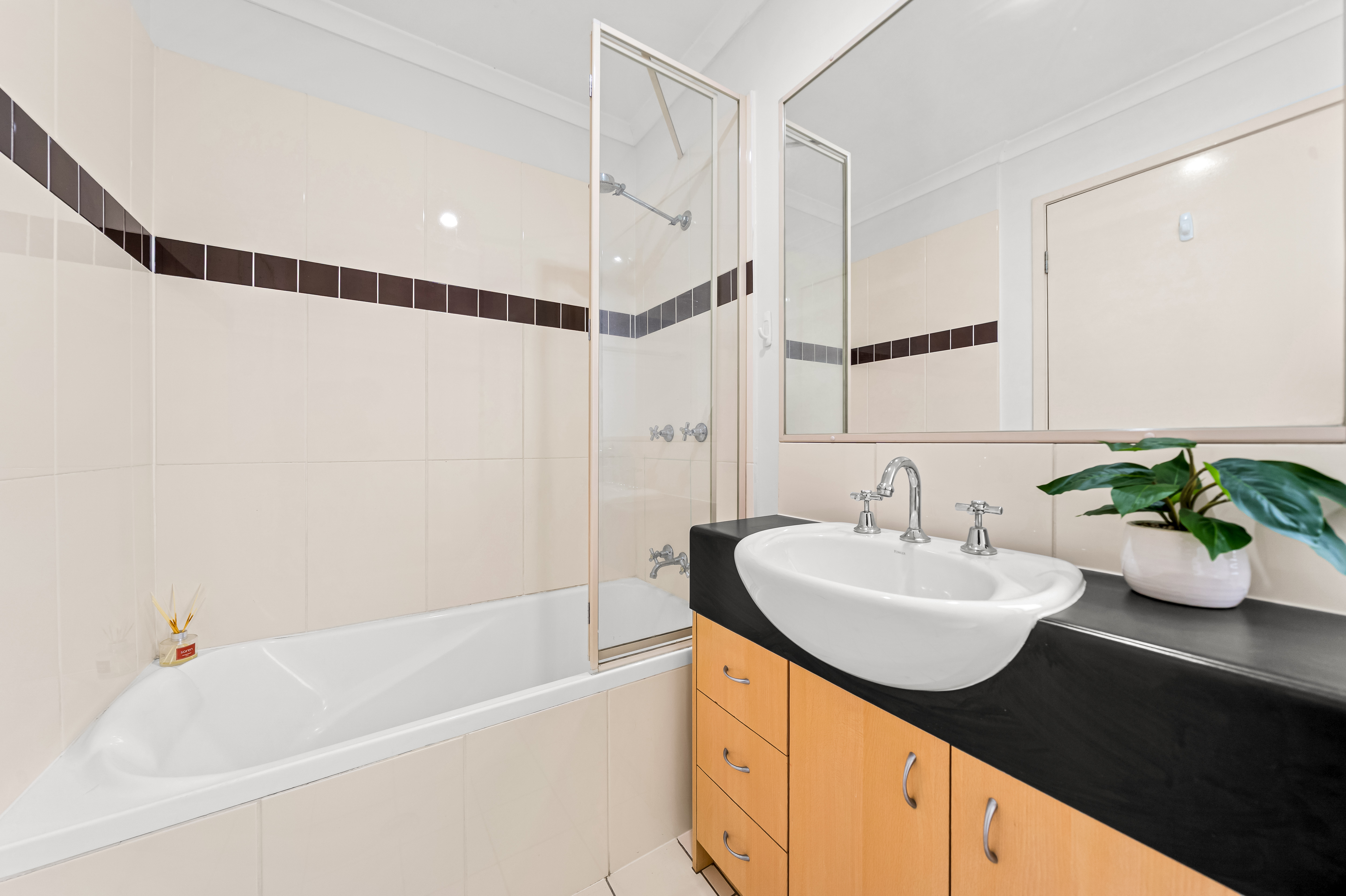 2-bedroom unit at 21/8 Mascar Street, Upper Mount Gravatt, QLD 4122, Brisbane, Queensland