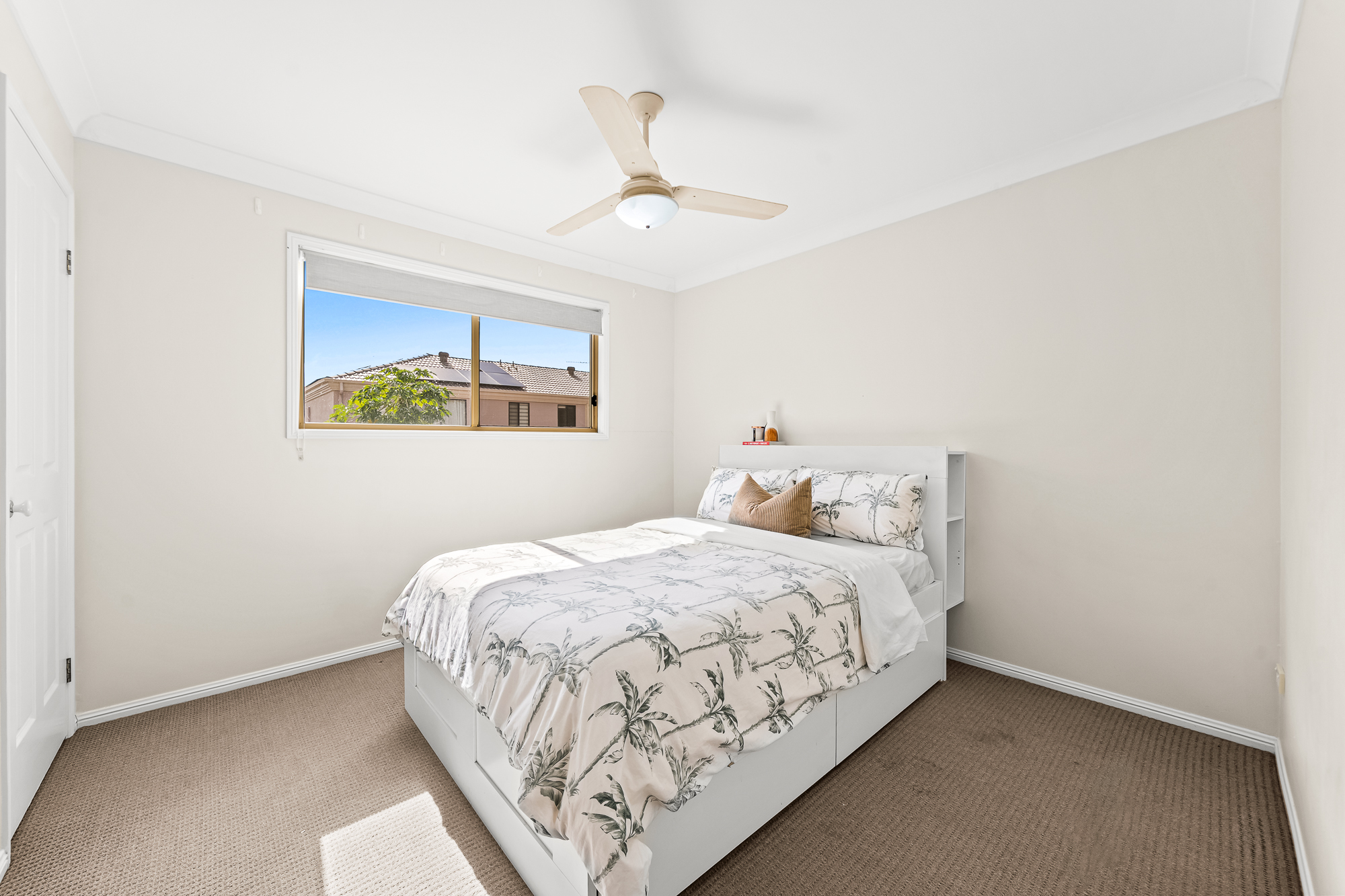 3-bedroom unit at 62 40 GLENEFER STREET, RUNCORN QLD 4113, Brisbane, Queensland