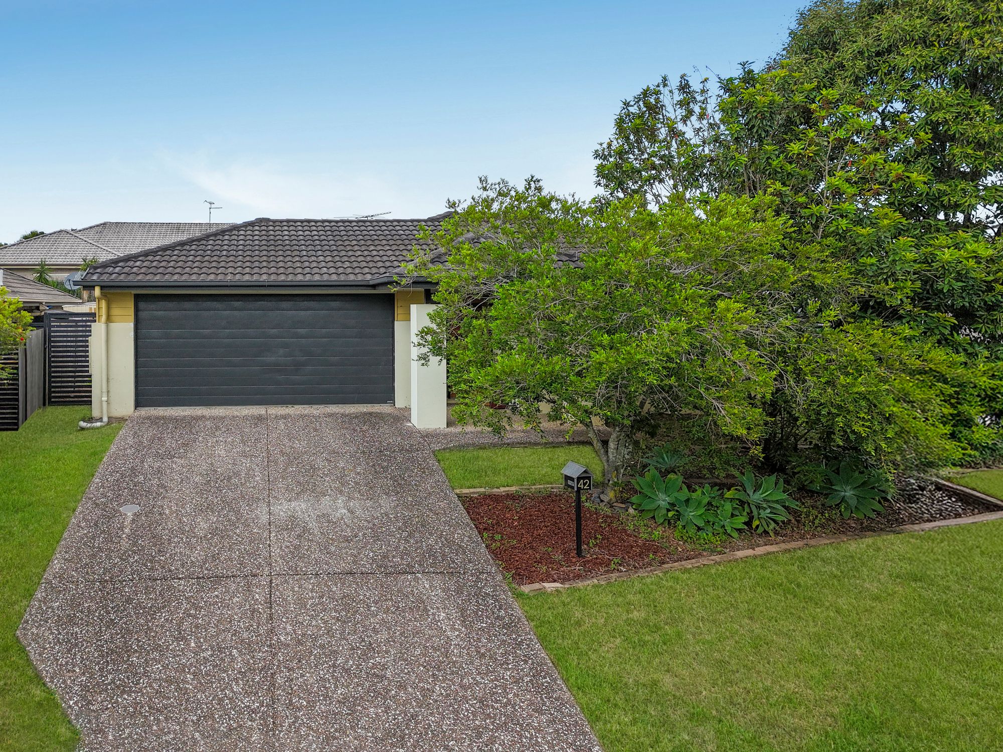 42 Wyndham Circuit, Holmview, QLD 4207 - Image 1
