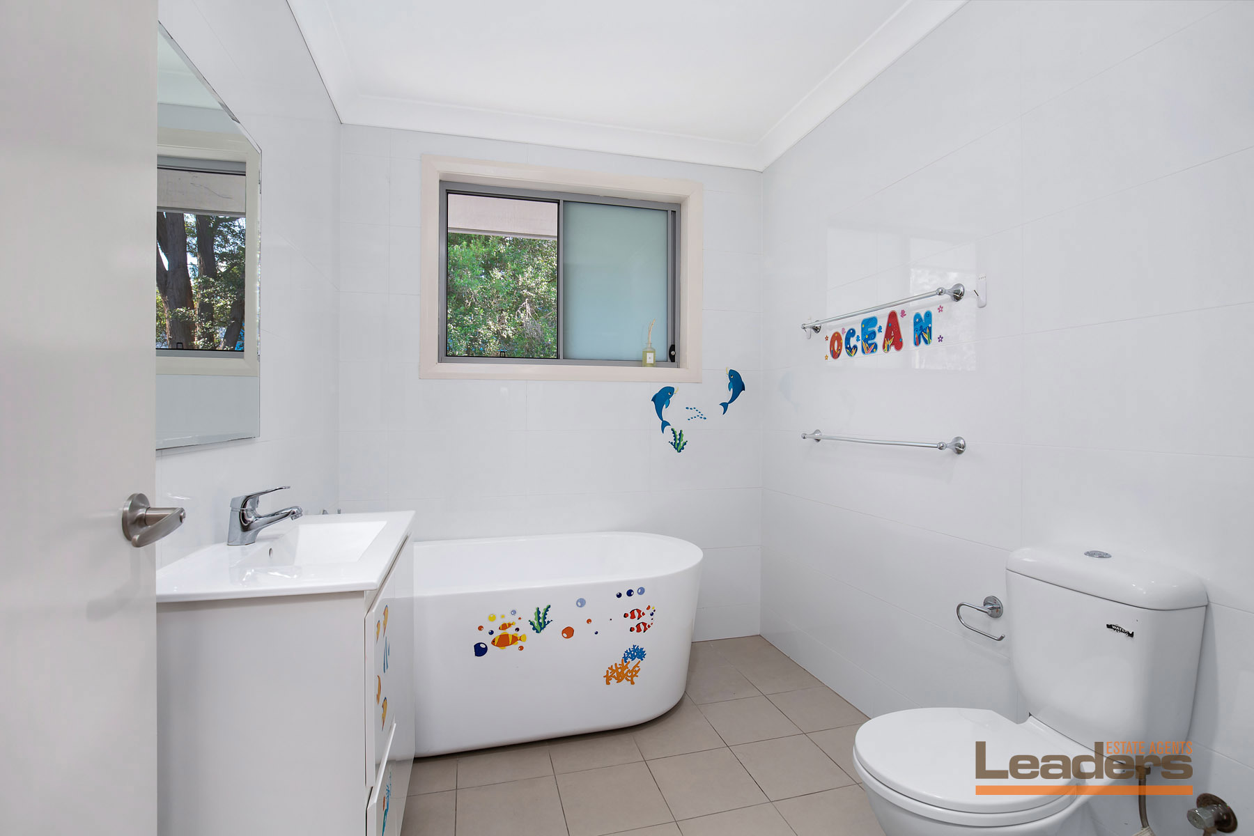 6-bedroom unit at 27 Neptune Street, Dundas Valley, NSW 2117, Parramatta, New South Wales