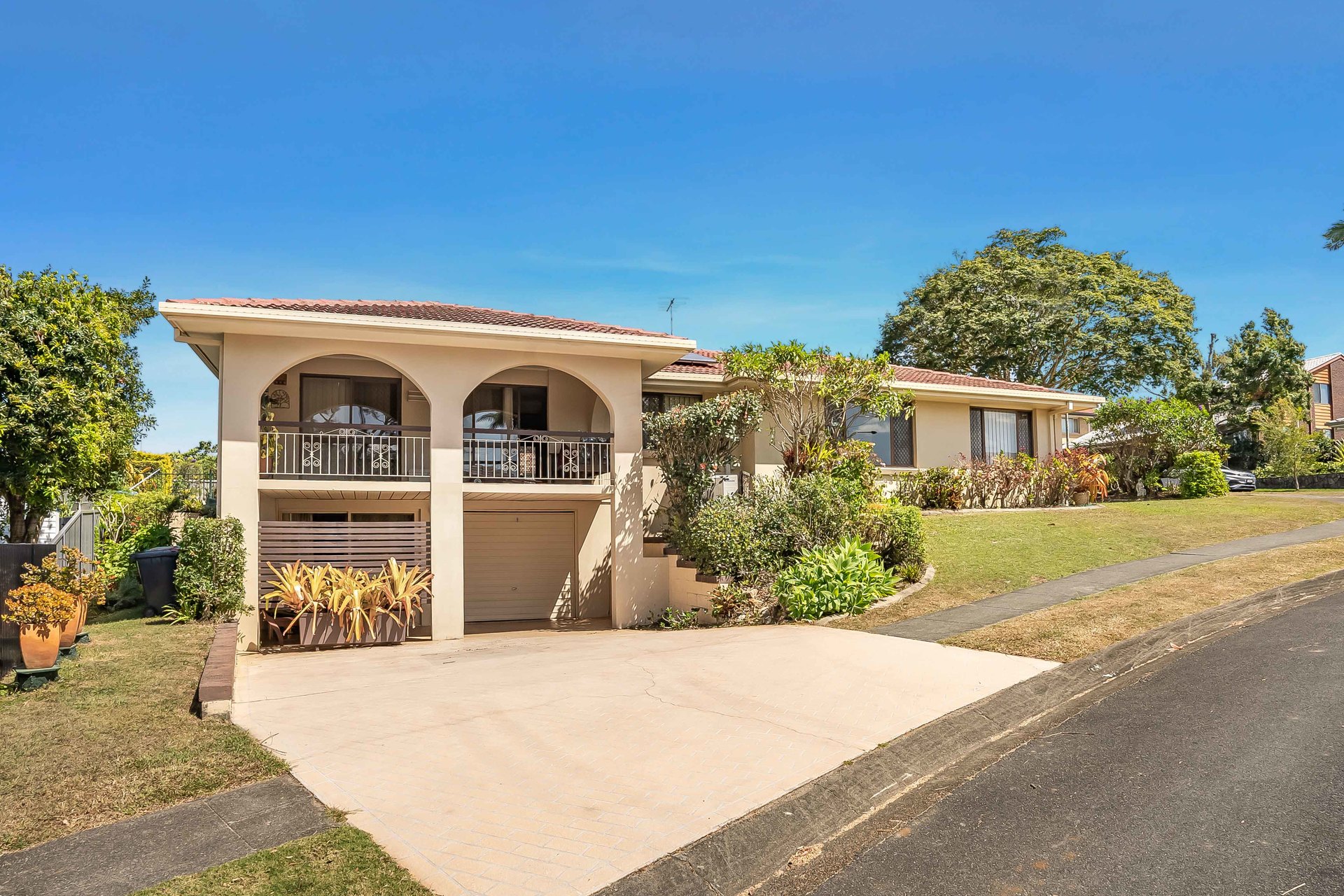 11 Bridle Street, Mansfield, QLD 4122 - Image 10