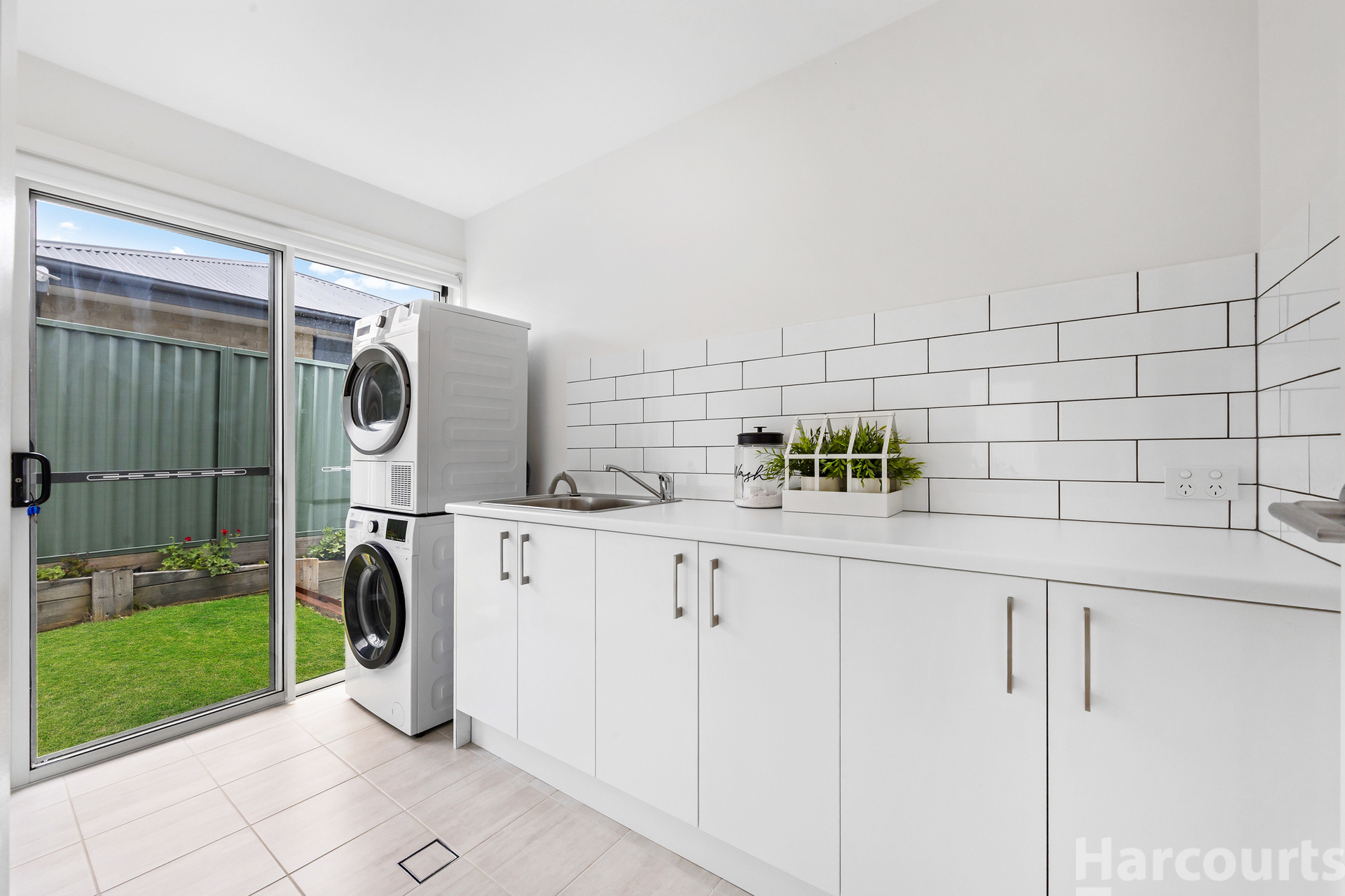 16 Brenchley Circuit, Wauchope, Nsw, 2446 - Image 10