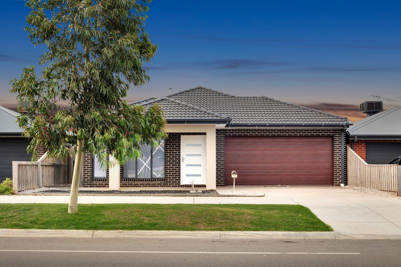 110 Stonehill Drive, Maddingley, VIC 3340 - Image 1