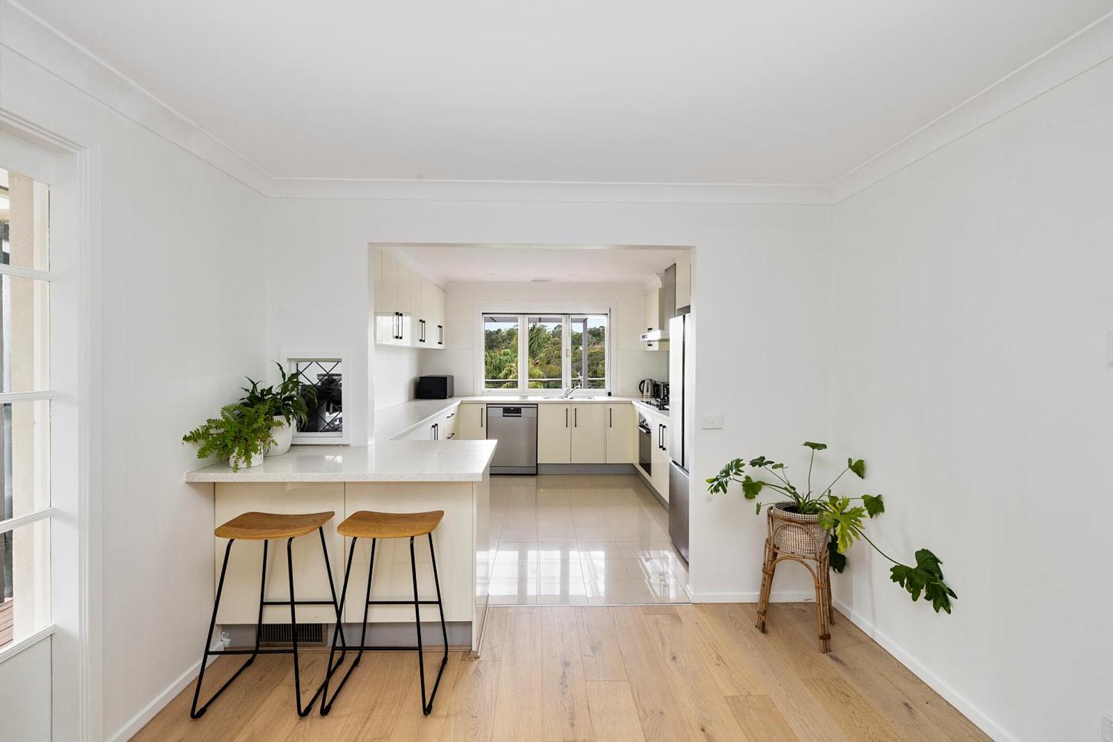 4 BONNYVIEW ROAD, Mount Eliza VIC 3930 - Image 1