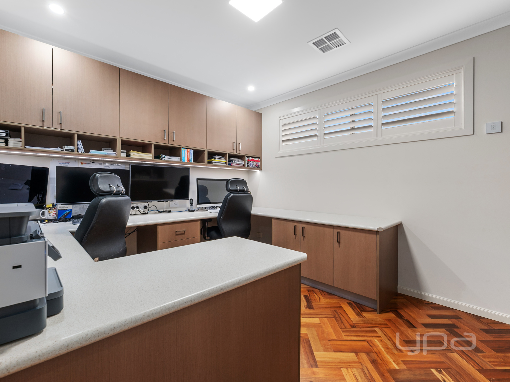 5 Ranfurlie Circuit, Melton West, Vic, 3337 - Image 8
