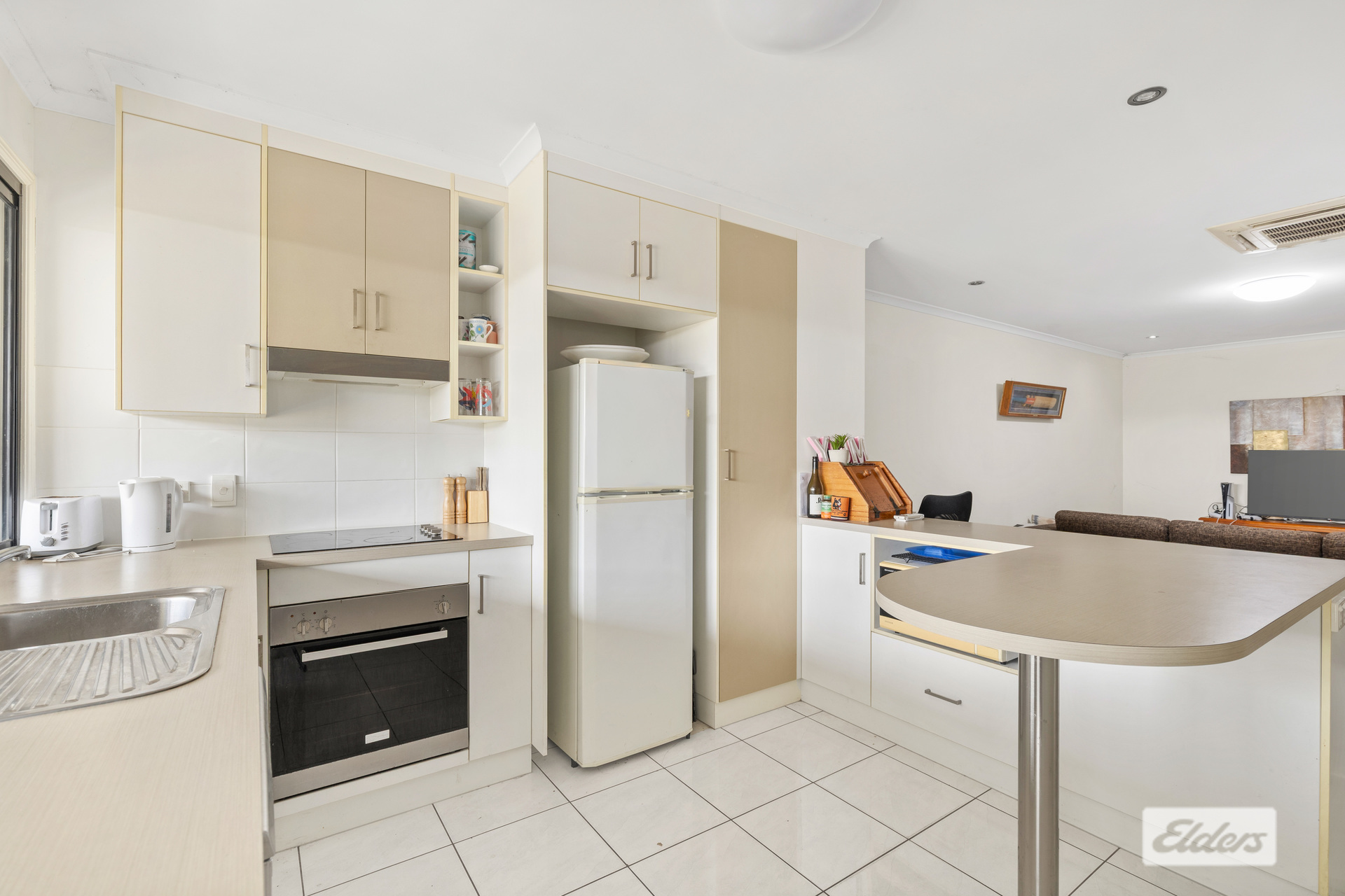 2-bedroom unit at 6/16 Riverview Street, Emerald, Qld, 4720, , Queensland