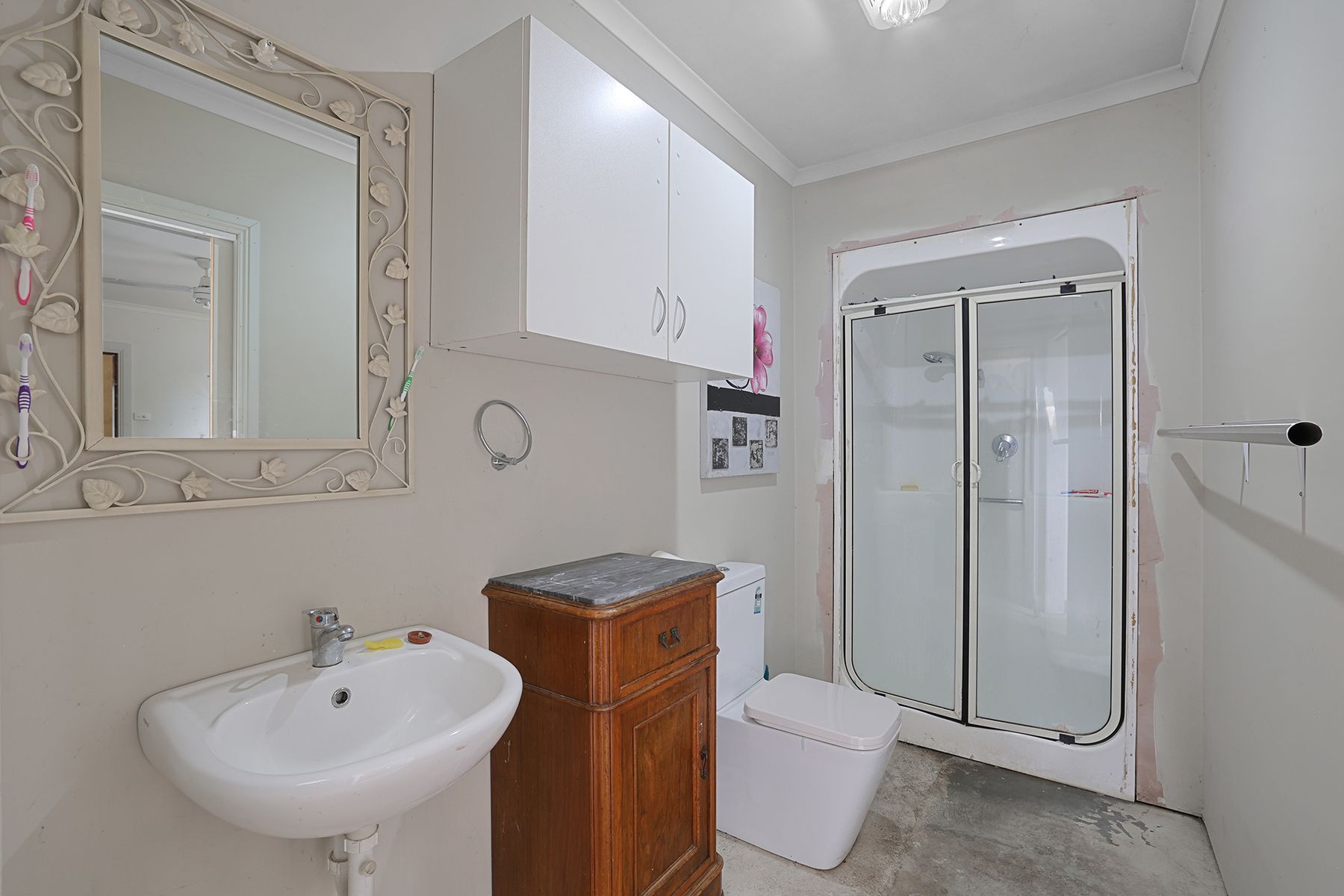 6-bedroom house at 23-25 Moe-Willow Grove Road, Willow Grove, Vic, 3825, Baw Baw, Victoria