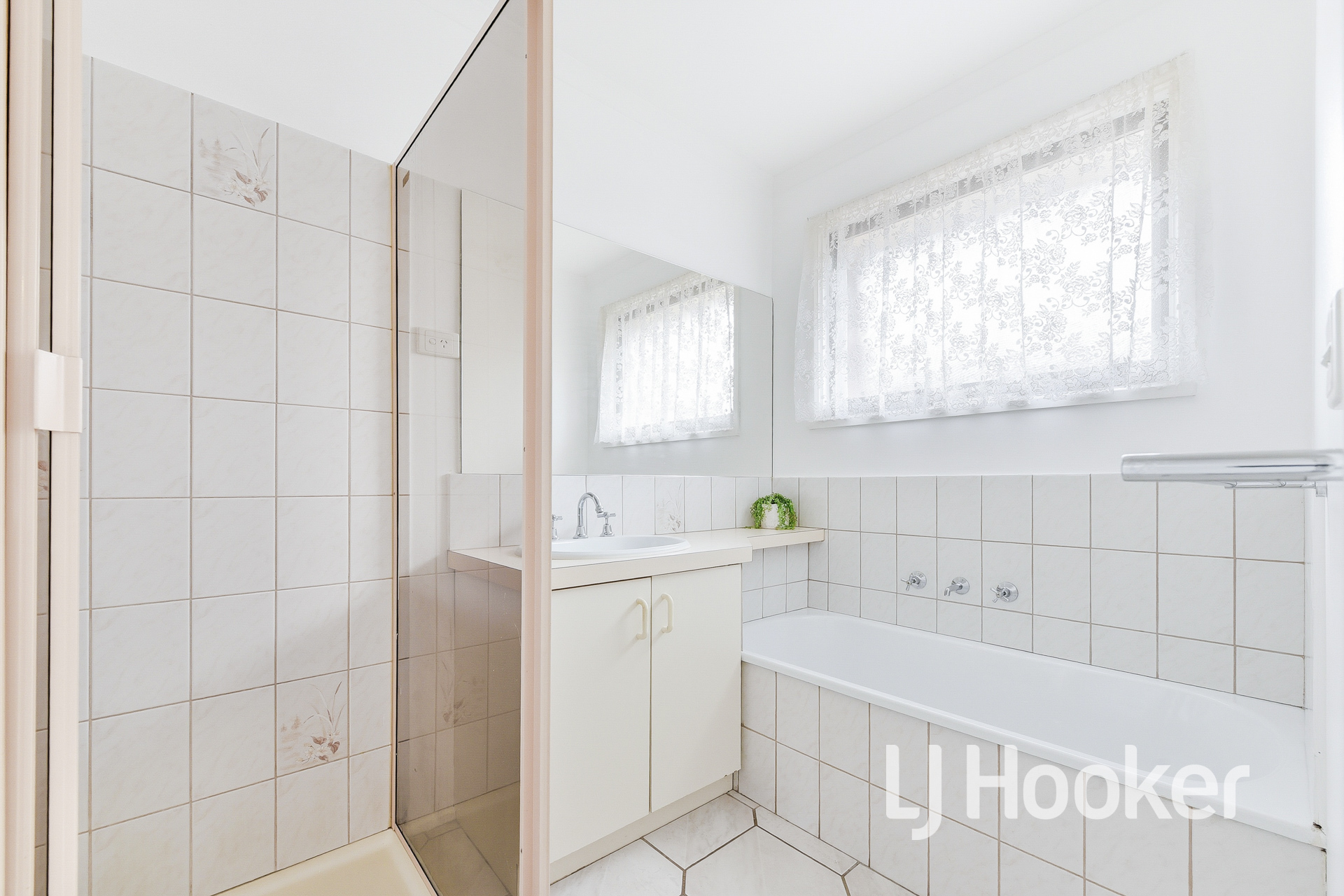 3-bedroom house at 29 SAFFRON DRIVE, Hallam VIC 3803, Casey, Victoria