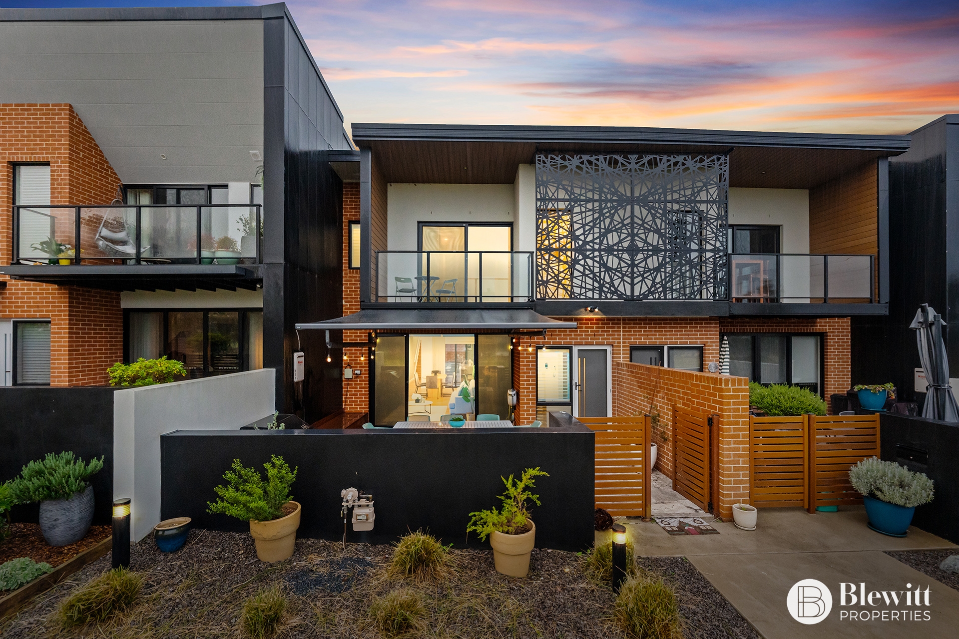 4-bedroom unit at UNIT 3 AVANI 1 ROWLAND REES CRESCENT, Greenway ACT 2900, Unincorporated Act, Australian Capital Territory