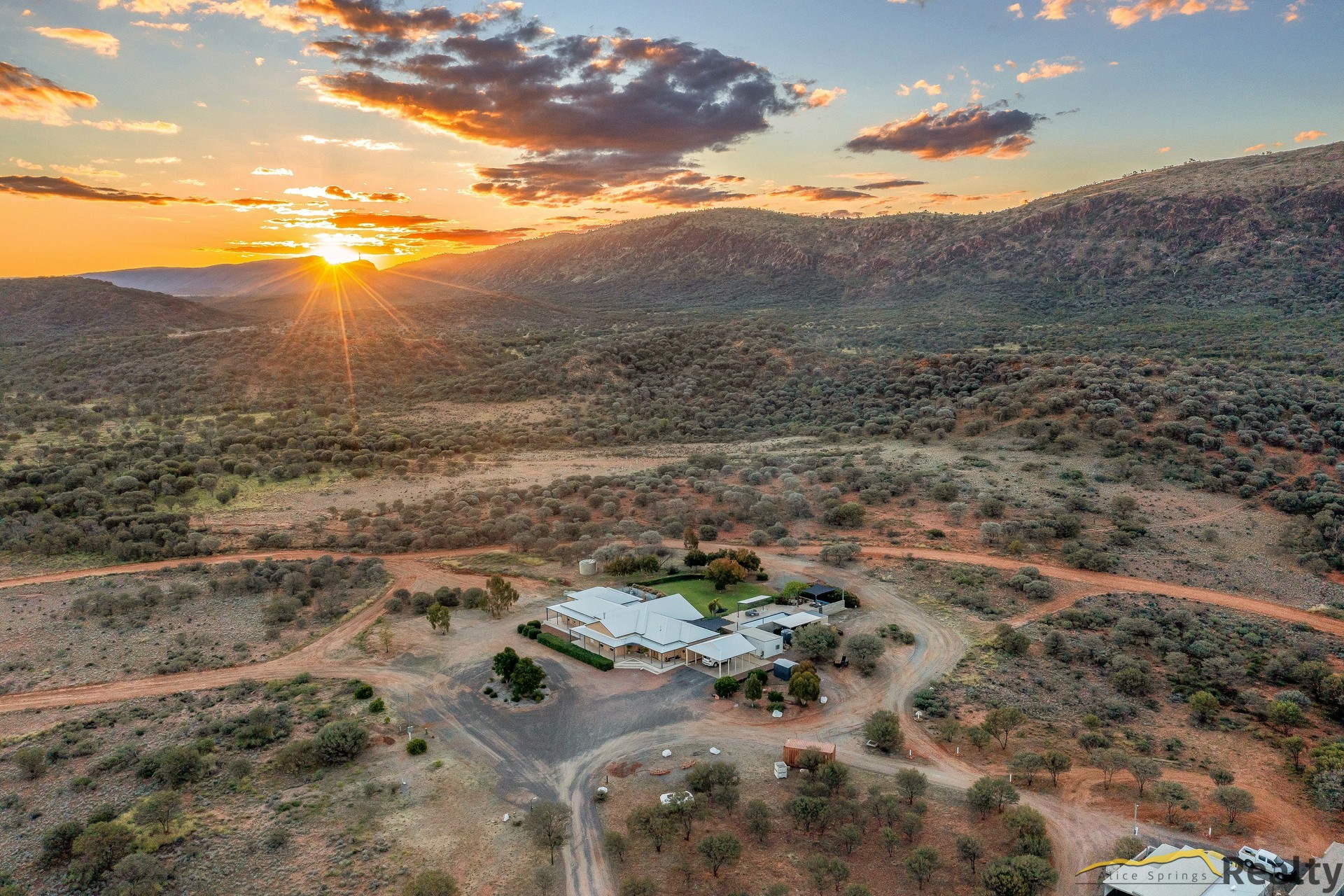 9-bedroom house at 19 Cotterill Road, Ross, NT 0873, Alice Springs, Northern Territory