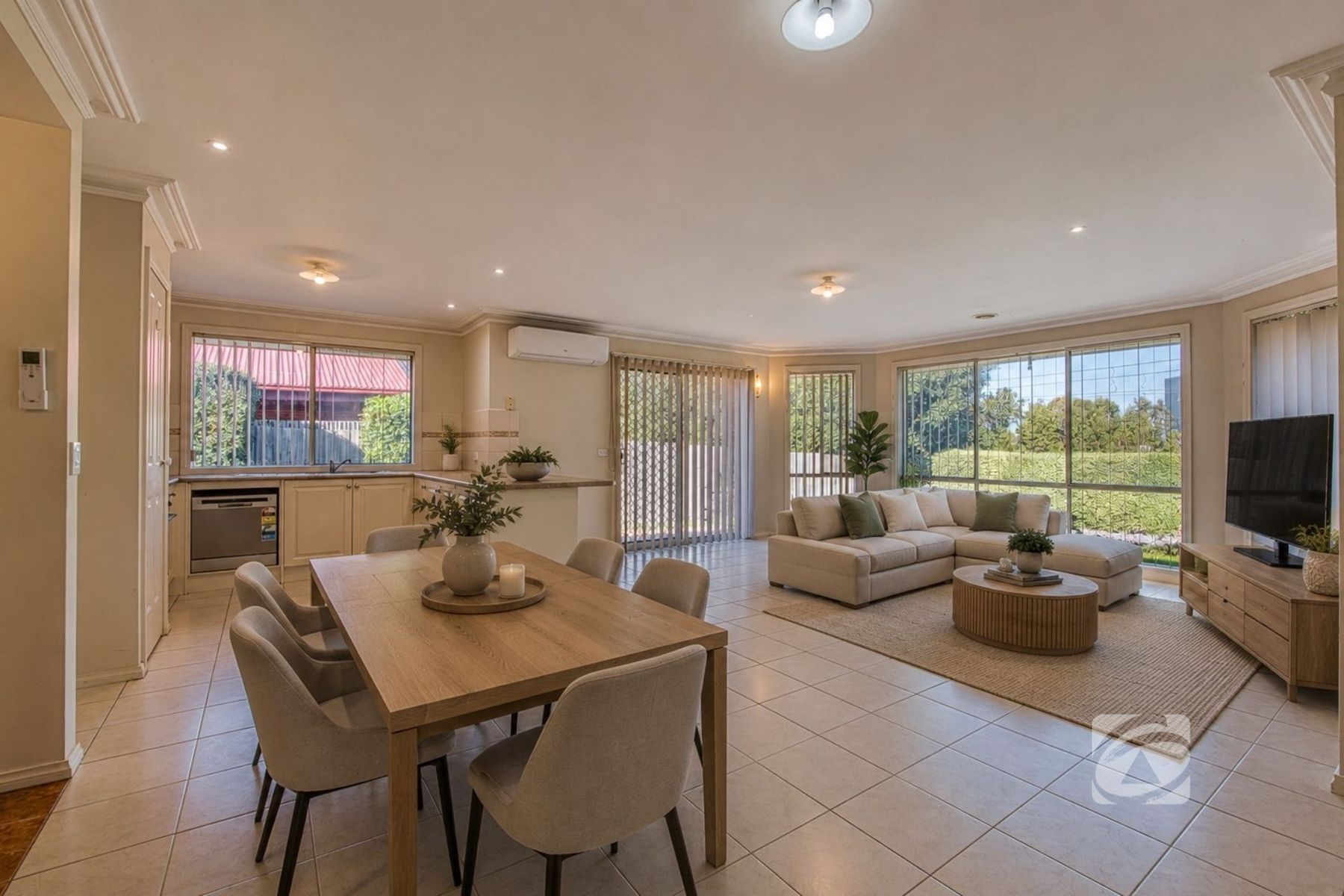 3-bedroom house at 29 JOHN FISHER DRIVE, Berwick VIC 3806, Casey, Victoria