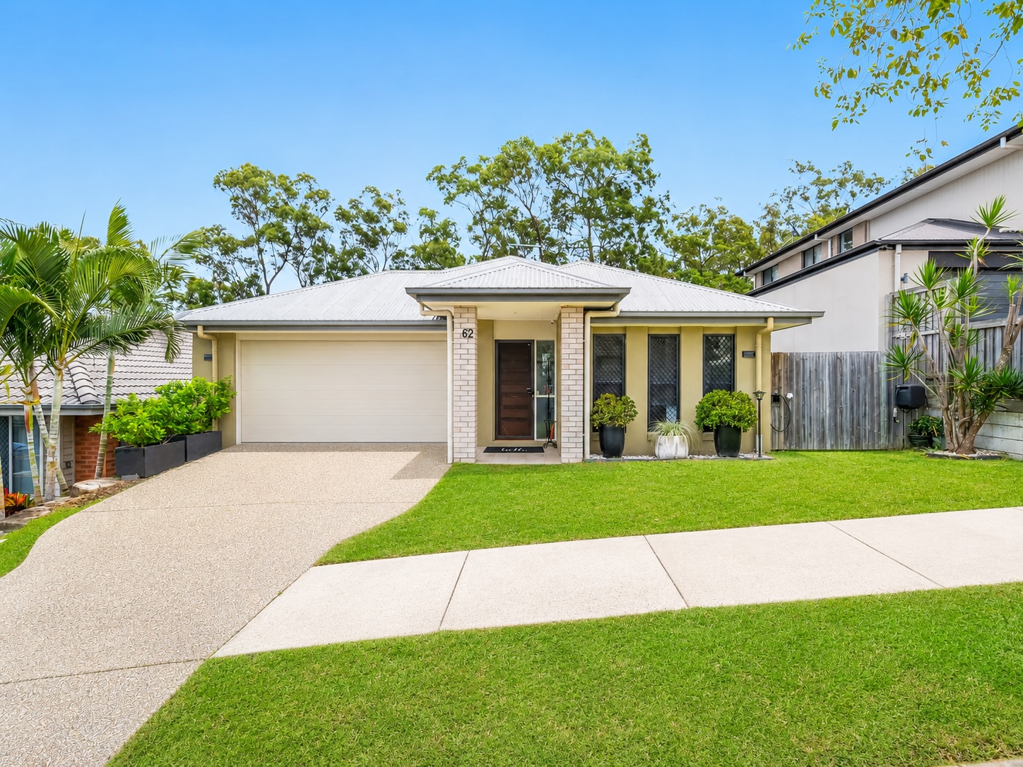62 SANDOVER CIRCUIT, Holmview QLD 4207 - Image 1
