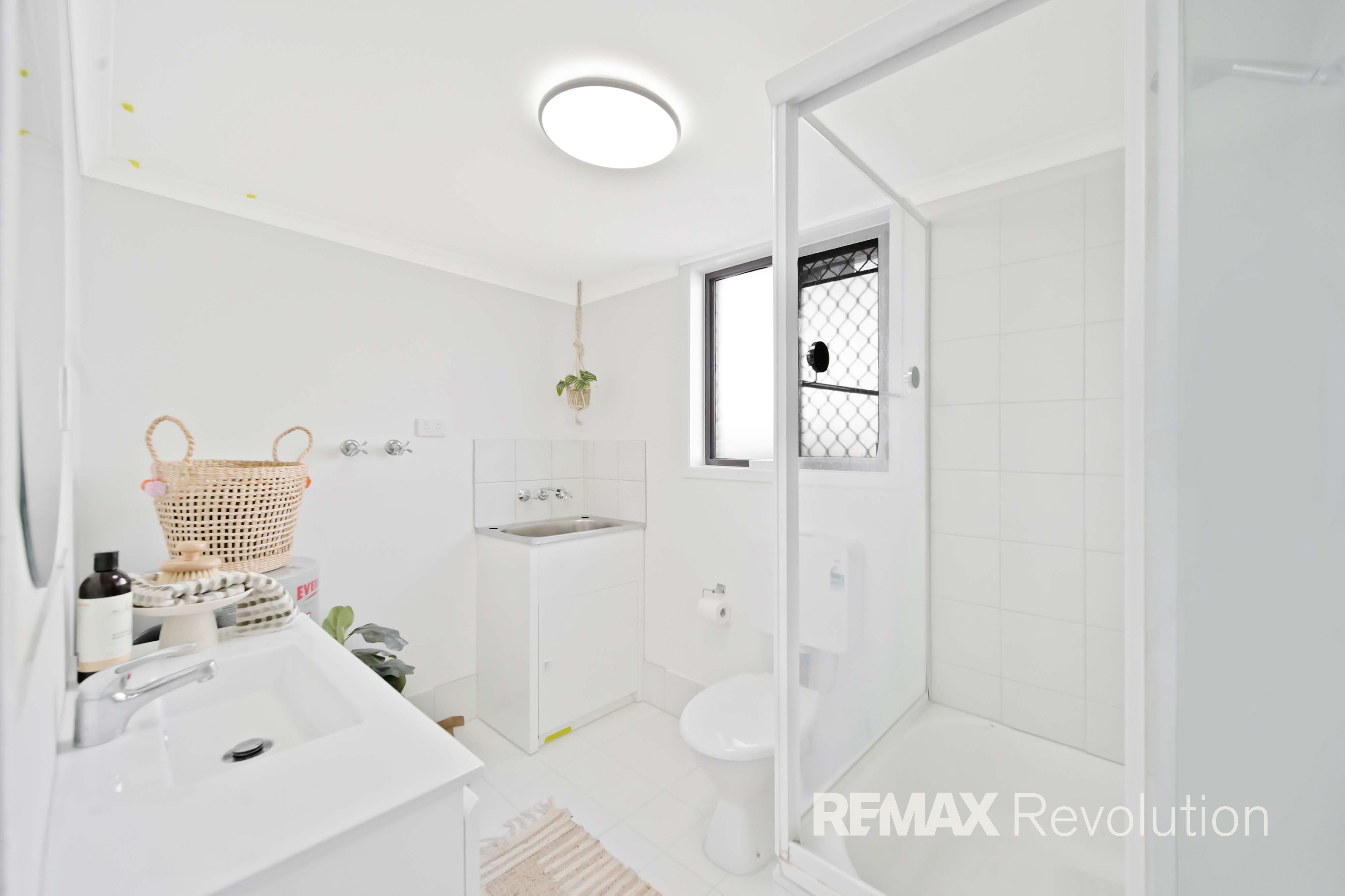 8/28 Defiance Road, Logan Central, QLD 4114 - Image 8