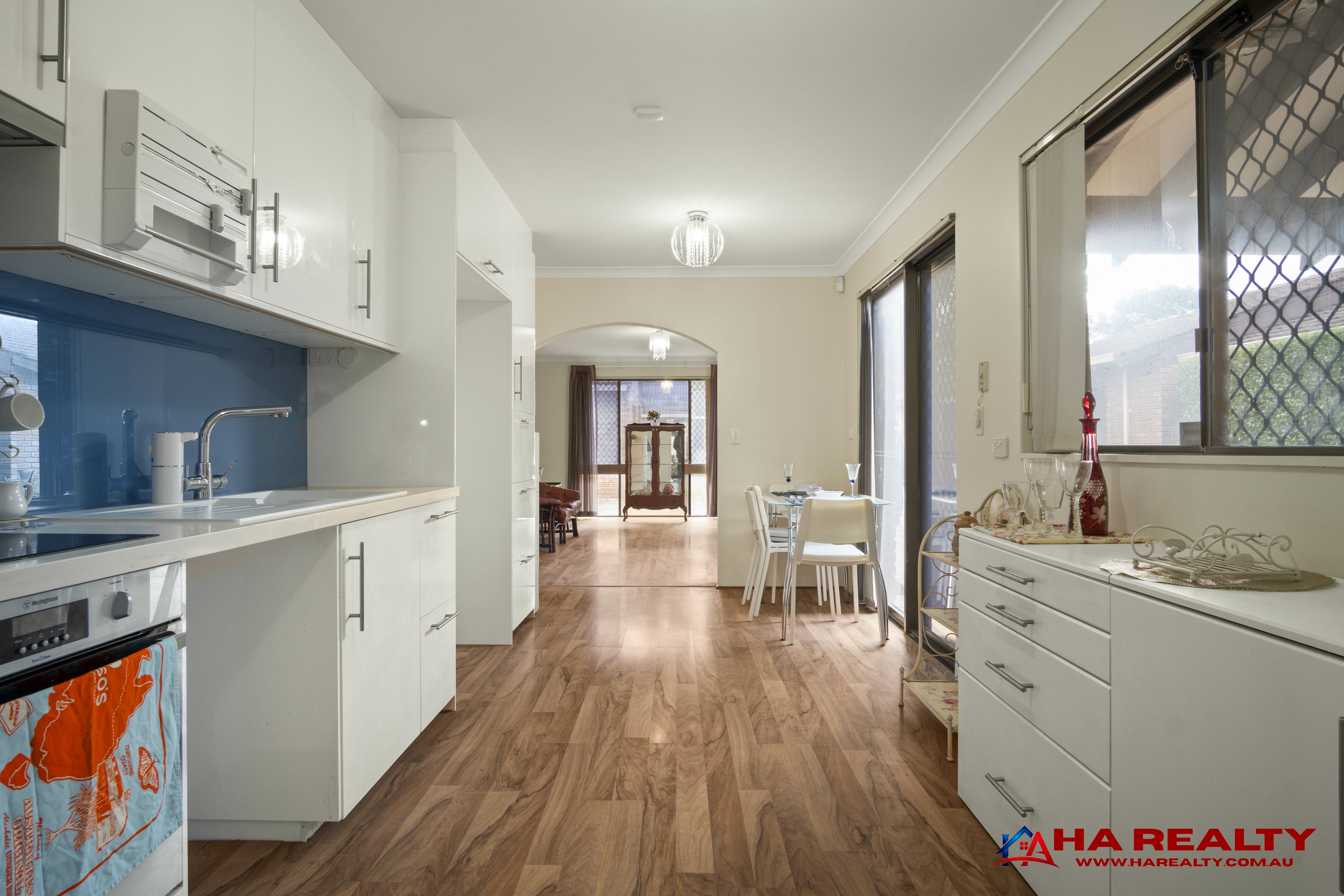 6 25 STEWART WAY, NORANDA WA 6062 - Image 1