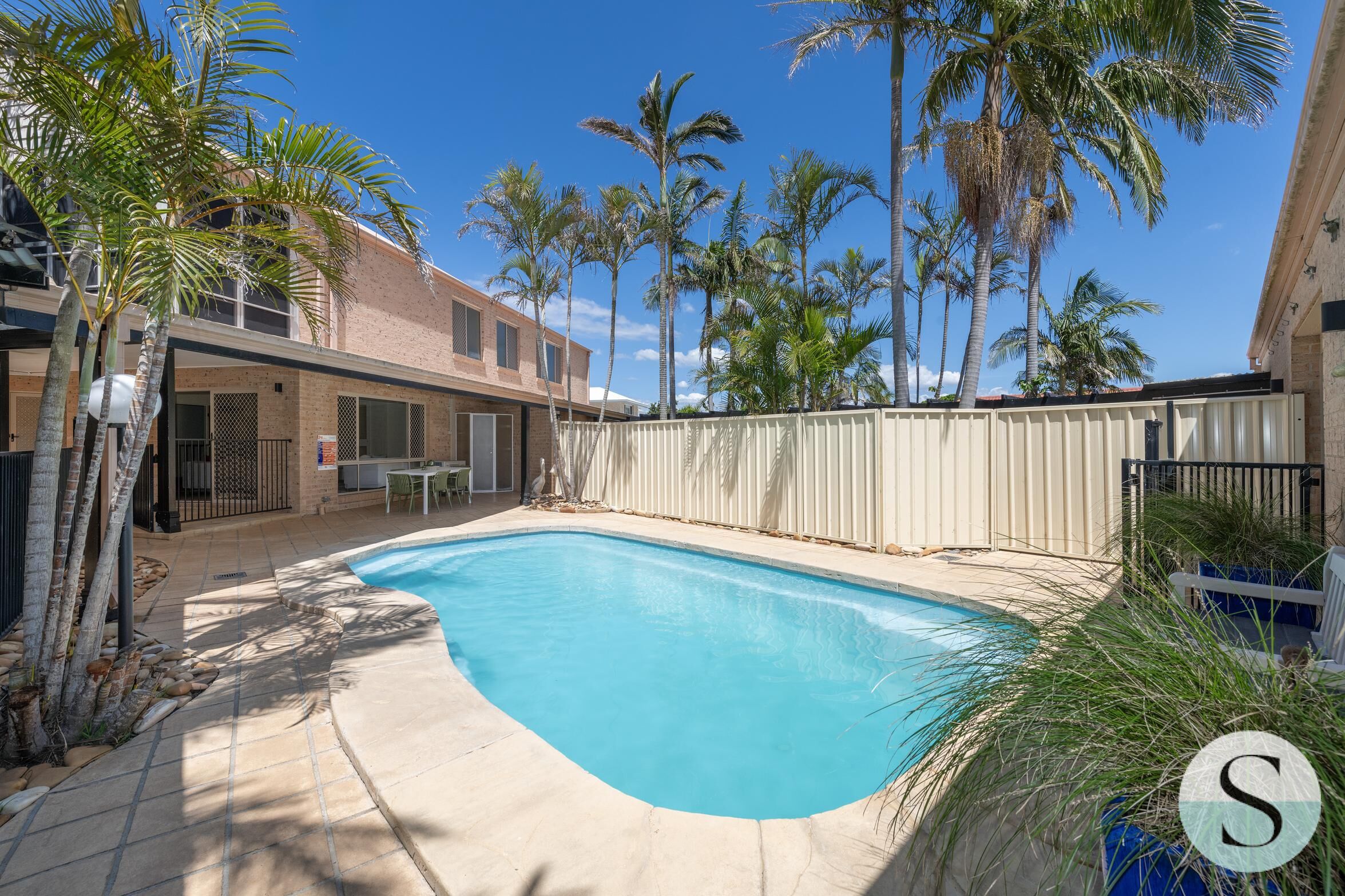 10 DRIFTWOOD CLOSE, Caves Beach NSW 2281 - Image 1