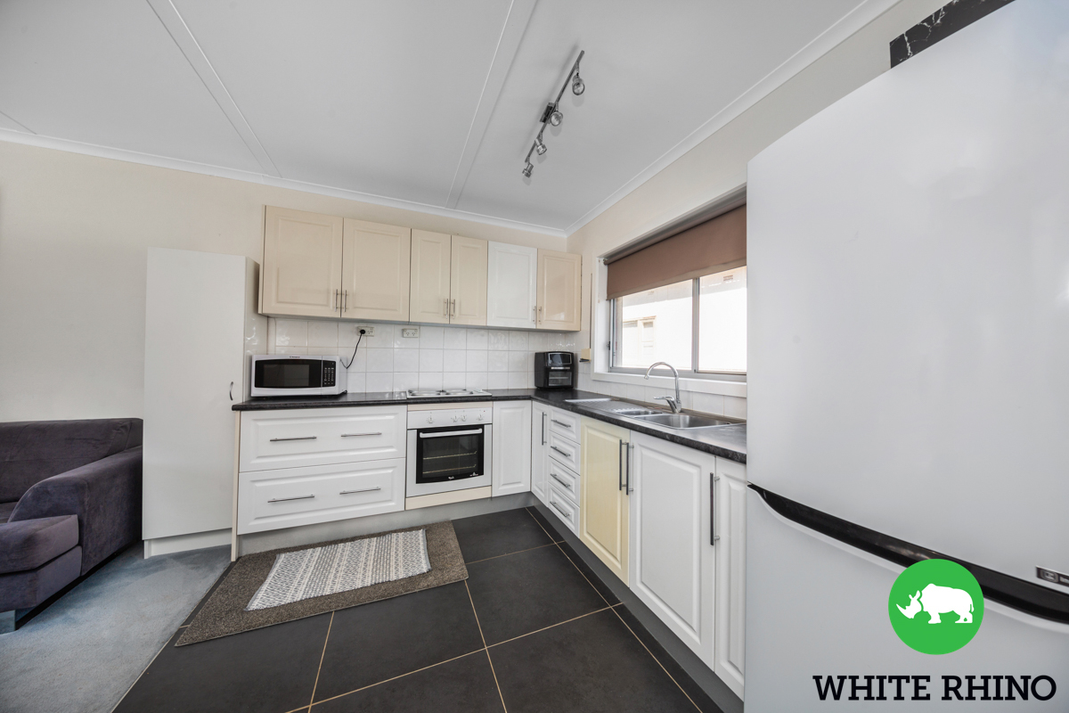 1-bedroom unit at 1/82-84 Tharwa Road, Queanbeyan, NSW 2620, Queanbeyan-Palerang, New South Wales