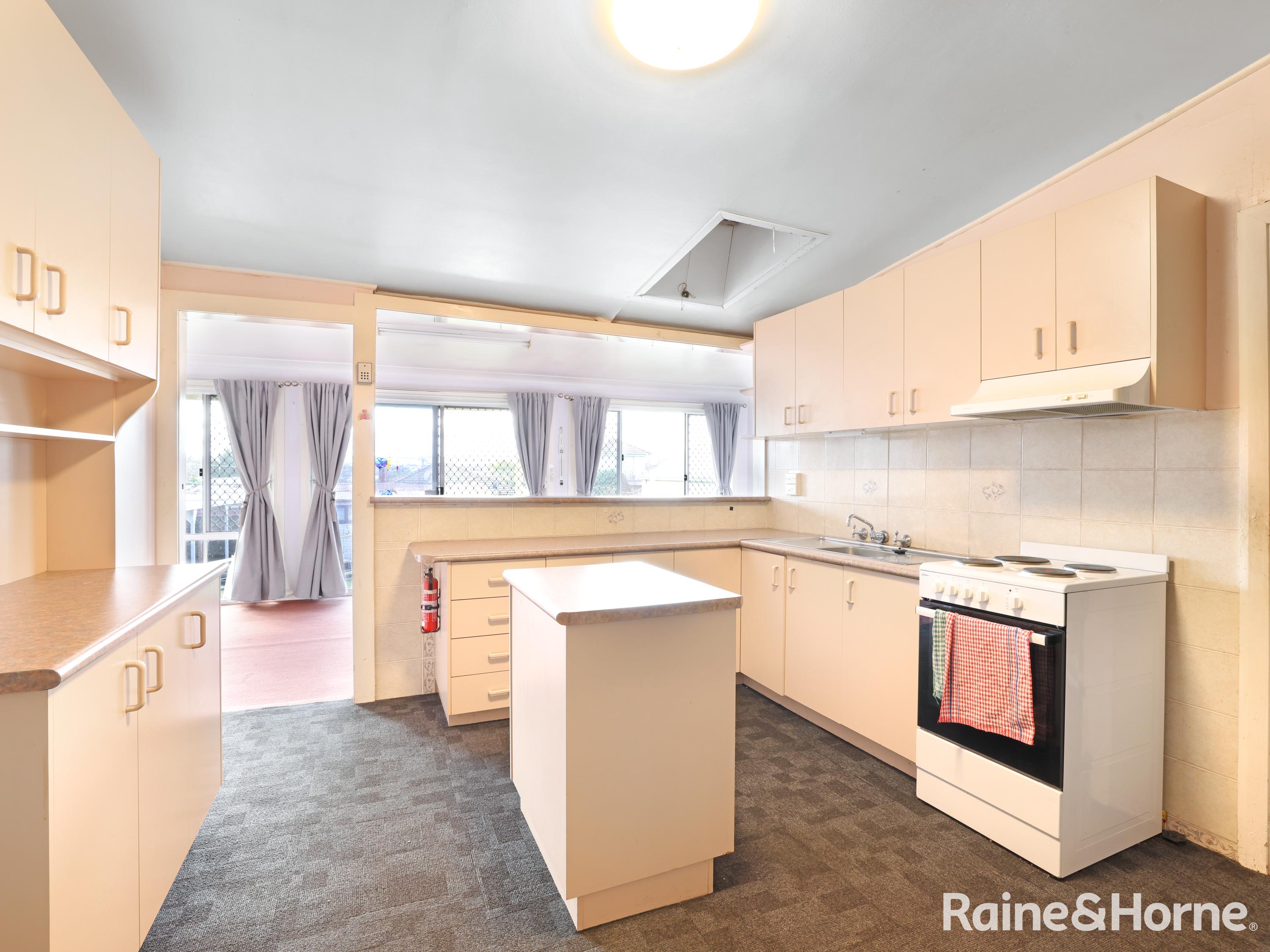 355 Howick Street, Bathurst, NSW 2795 - Image 9