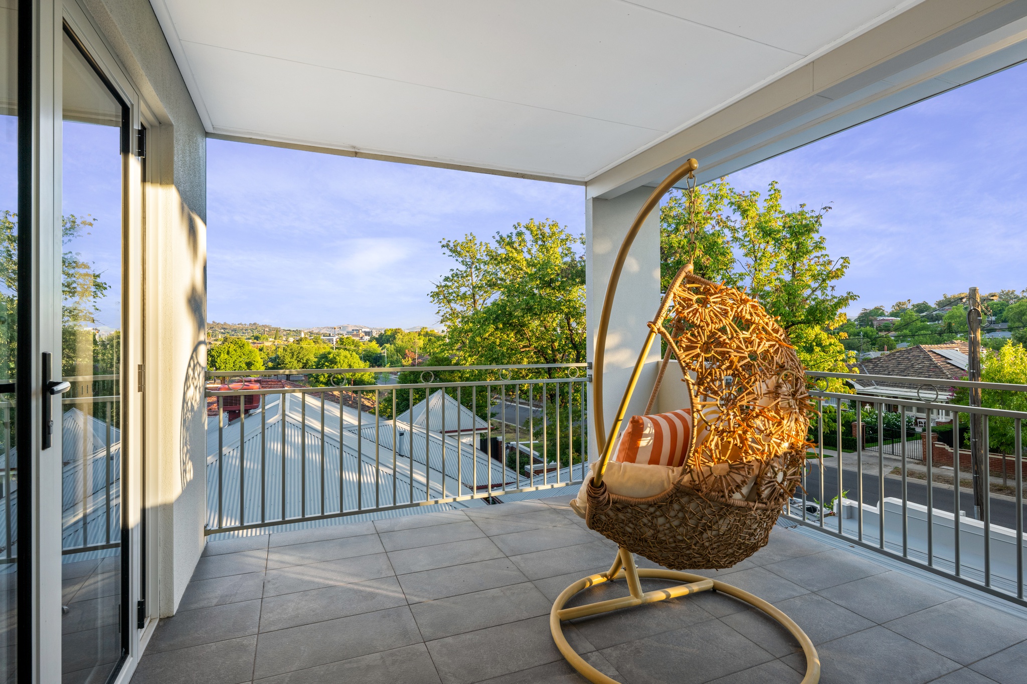 5-bedroom house at 696 FORREST HILL AVENUE, Albury NSW 2640, Albury, New South Wales