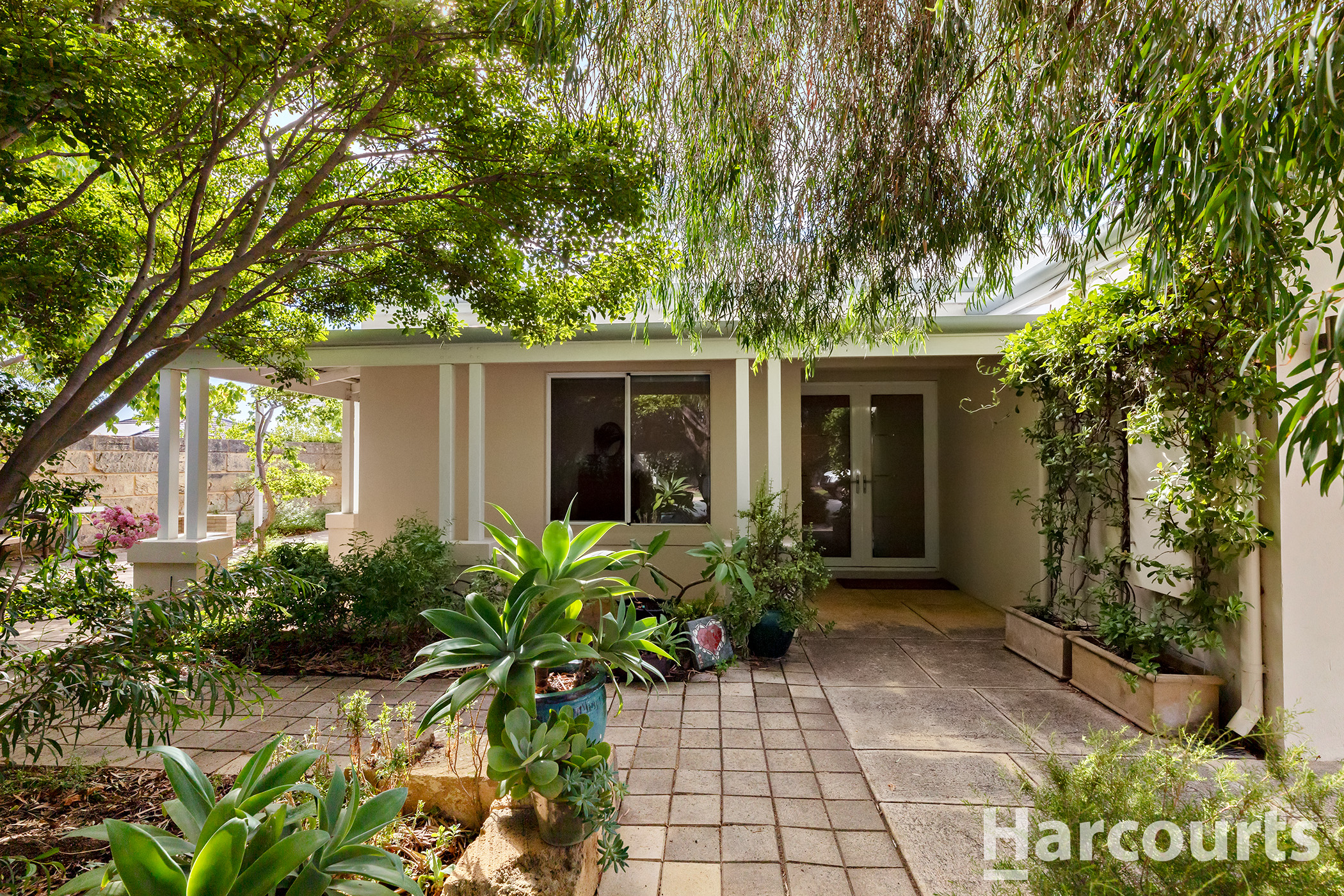 12 Sandbridge Way, Meadow Springs, WA 6210 - Image 1