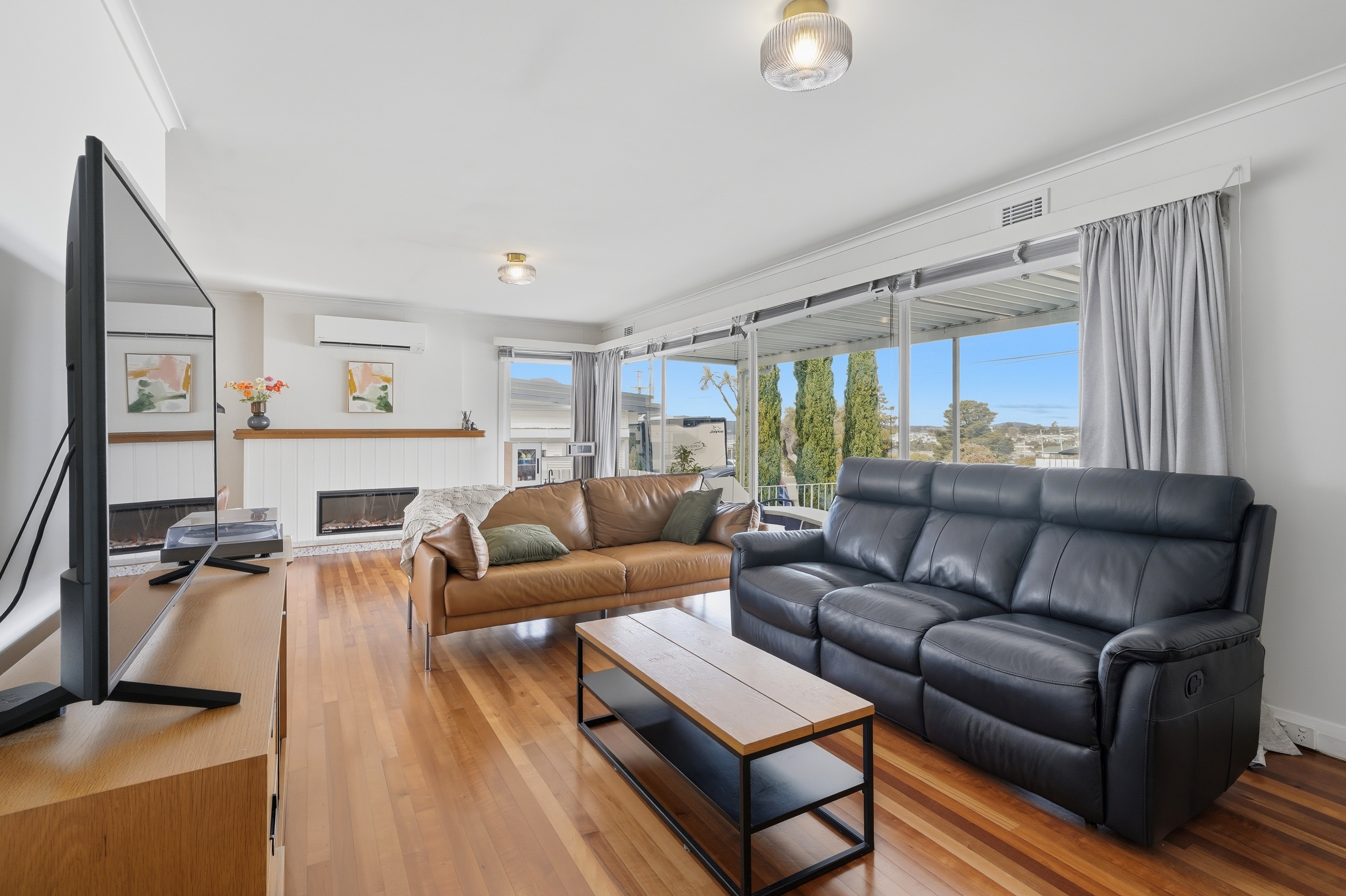 16 Leighland Road, Claremont, TAS 7011 - Image 2