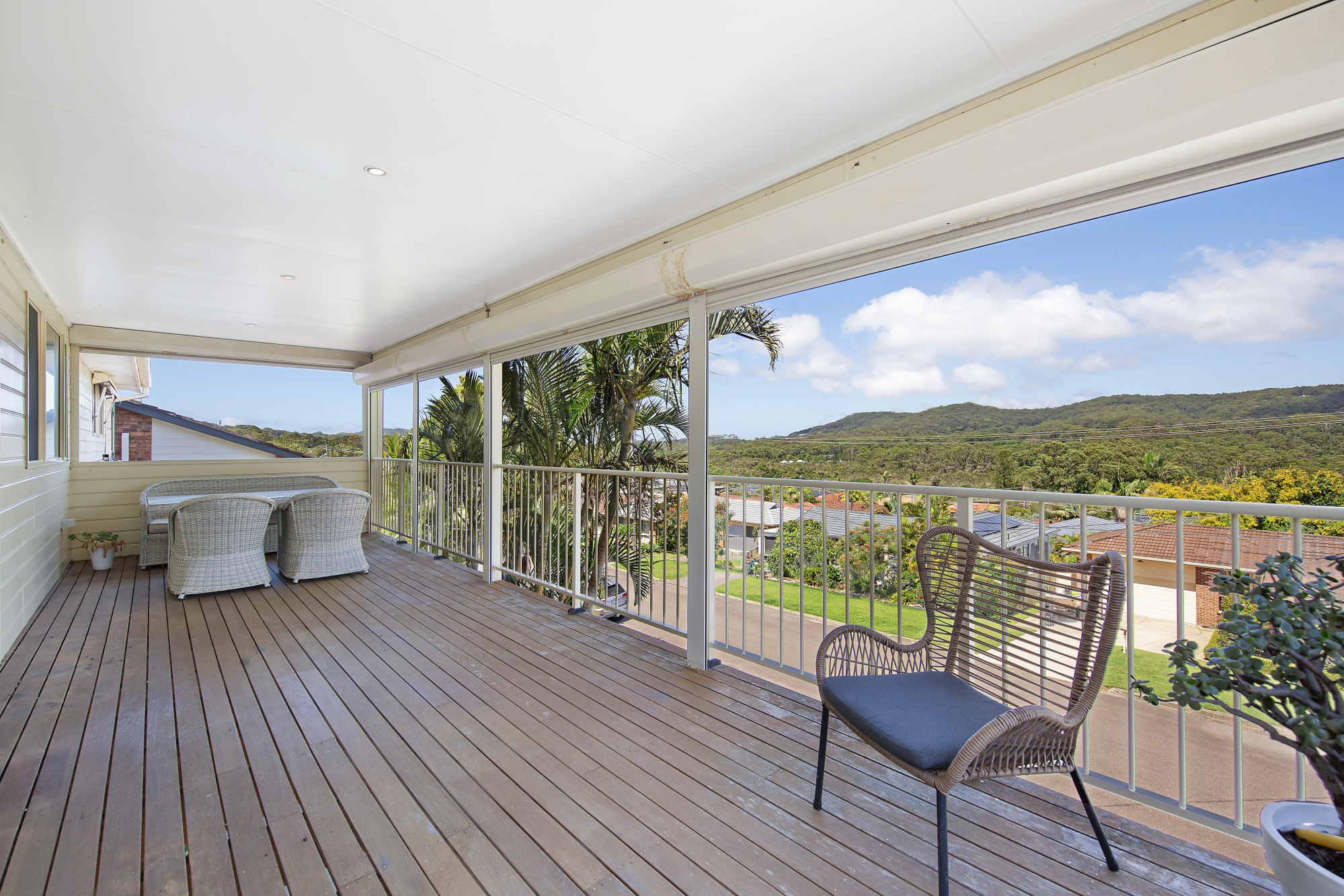 5-bedroom house at 21 Highview Street, Tumbi Umbi, NSW 2261, , New South Wales