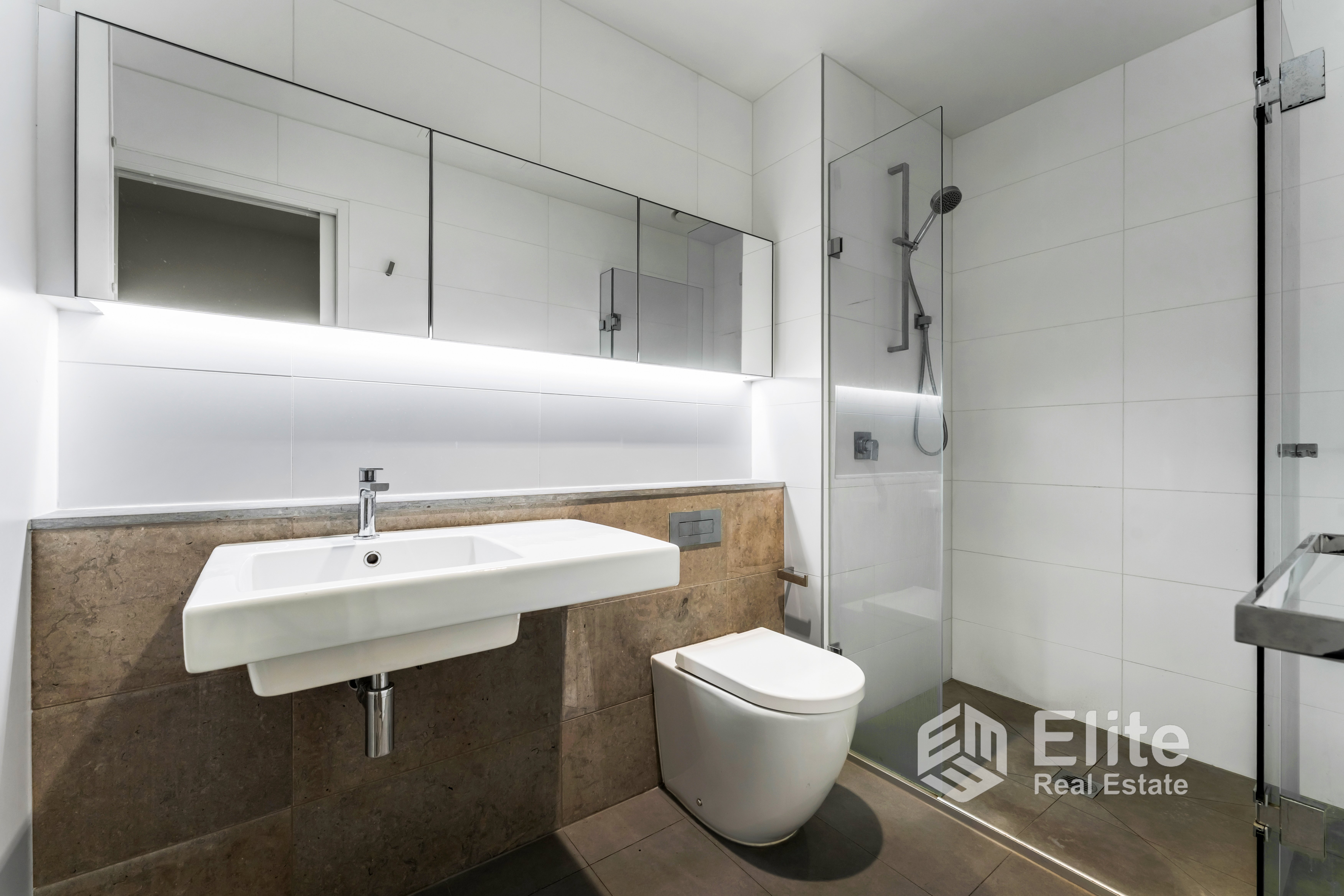 2-bedroom unit at 2121/199 William Street, Melbourne, VIC 3000, Melbourne, Victoria