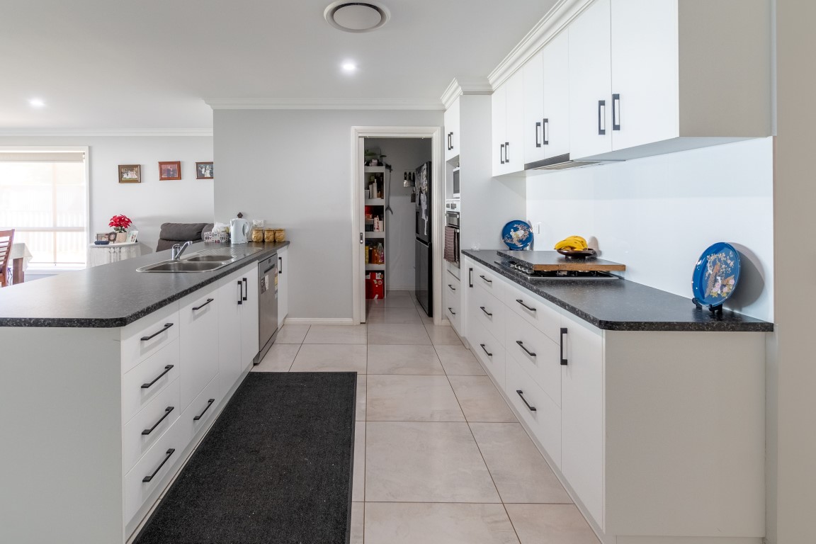 110 Camp Street, Temora, Nsw, 2666 - Image 10