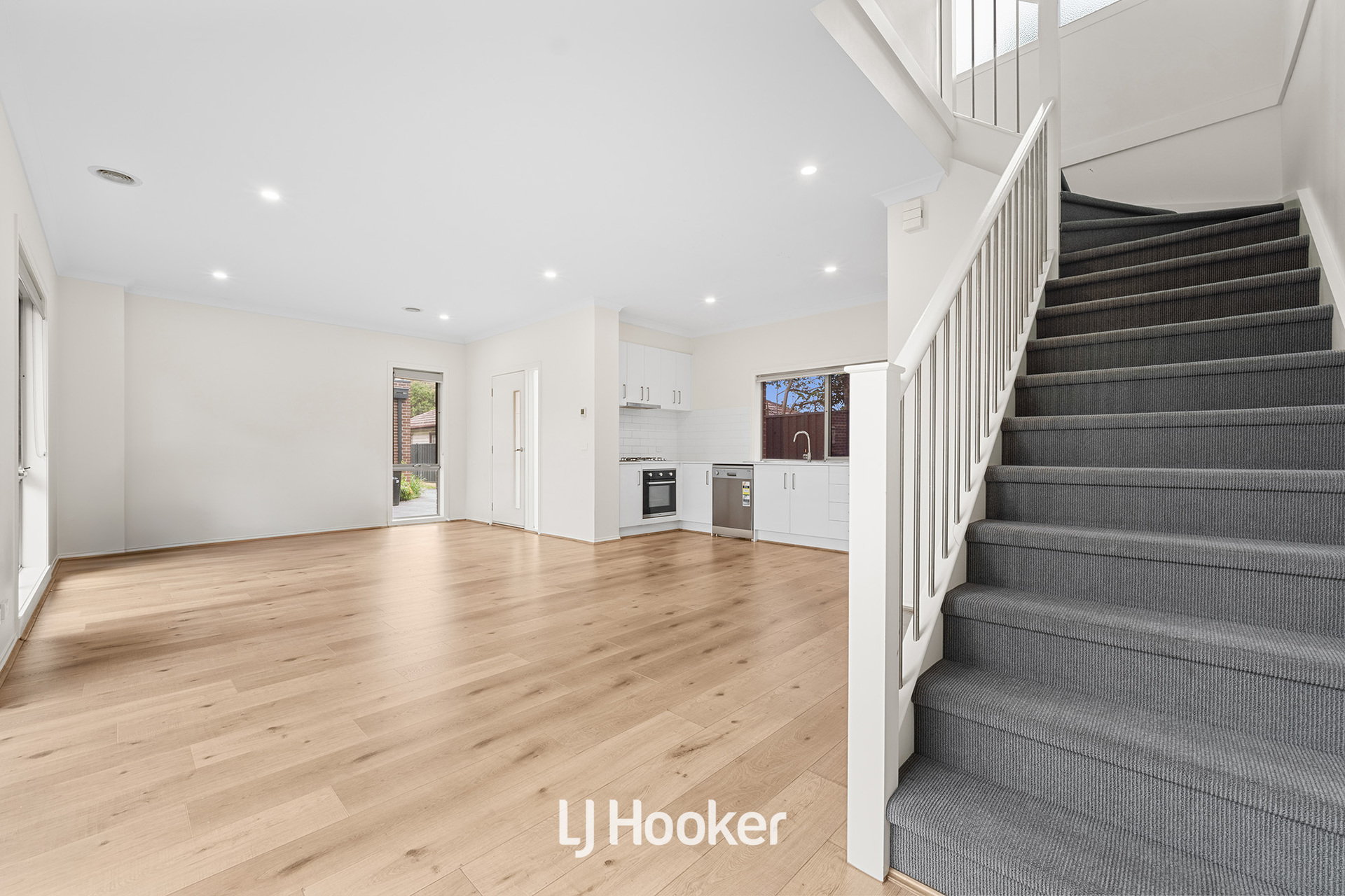 UNIT 3 29 BURROWS AVENUE, Dandenong VIC 3175 - Image 5