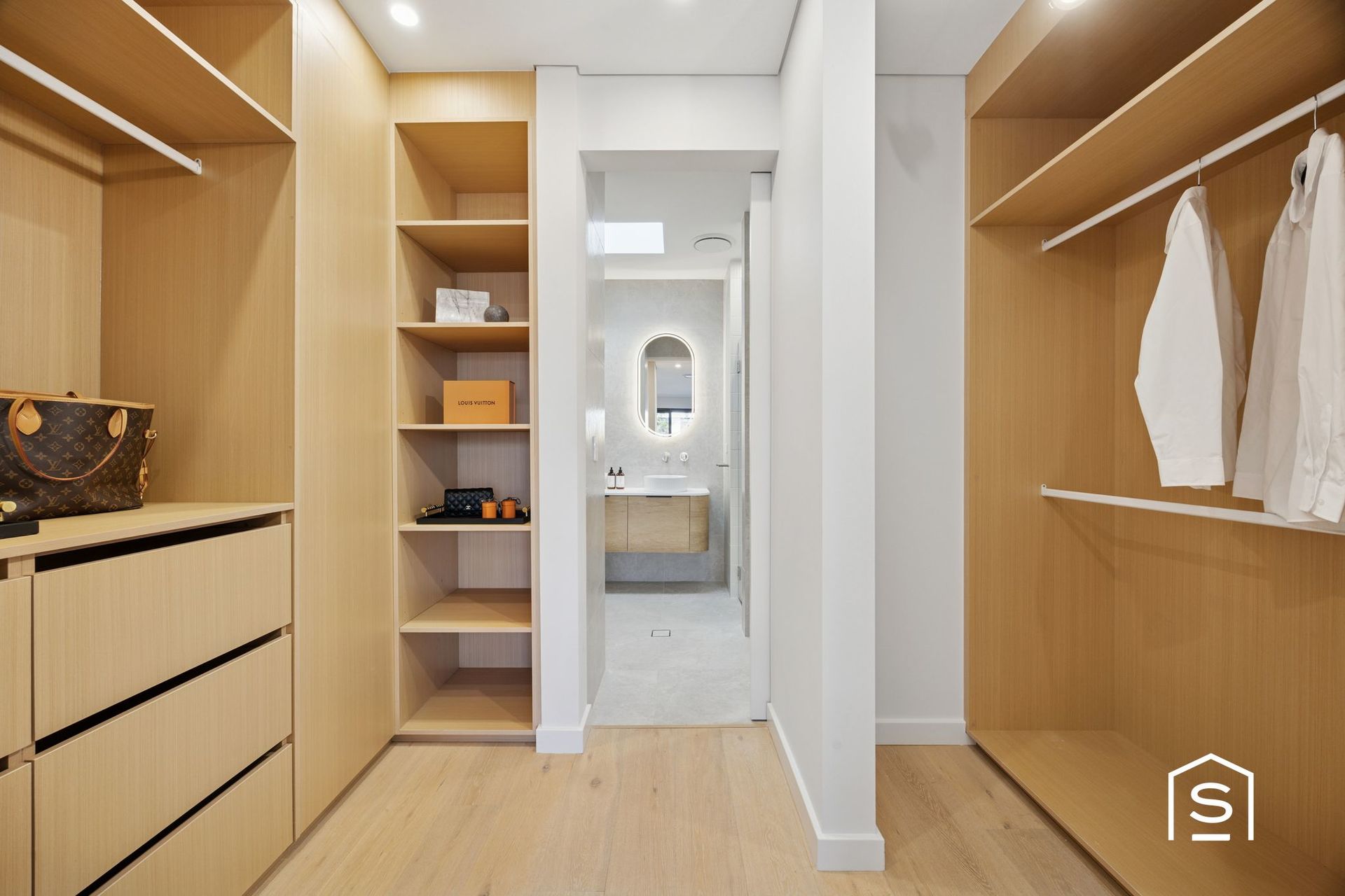 5-bedroom unit at 24 Edgar Street, Eastwood, NSW 2122, Ryde, New South Wales