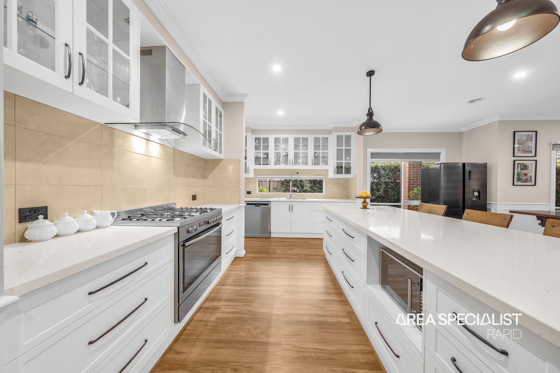 51 Mcewan Drive, Cranbourne East, VIC 3977 - Image 4