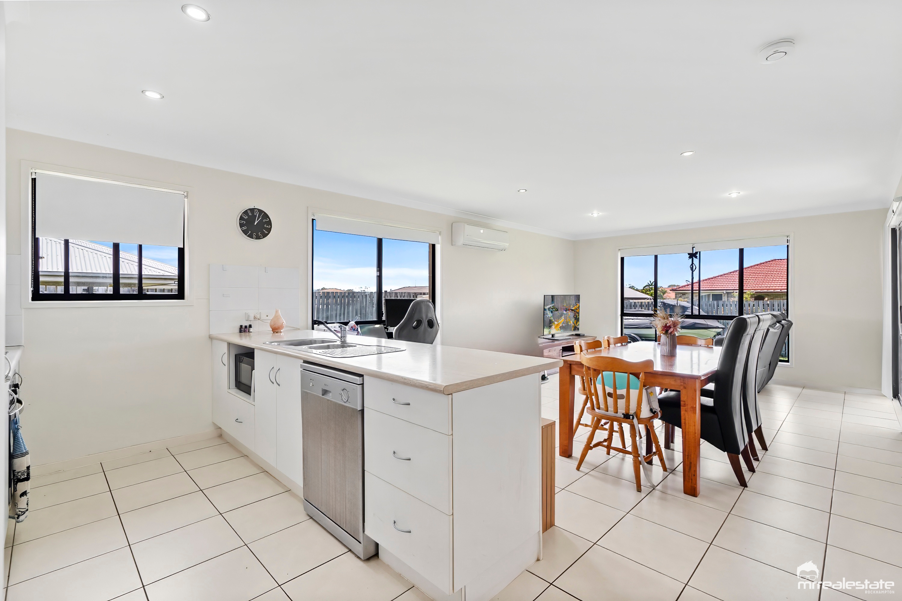 27 Brodie Drive, Gracemere, QLD 4702 - Image 2
