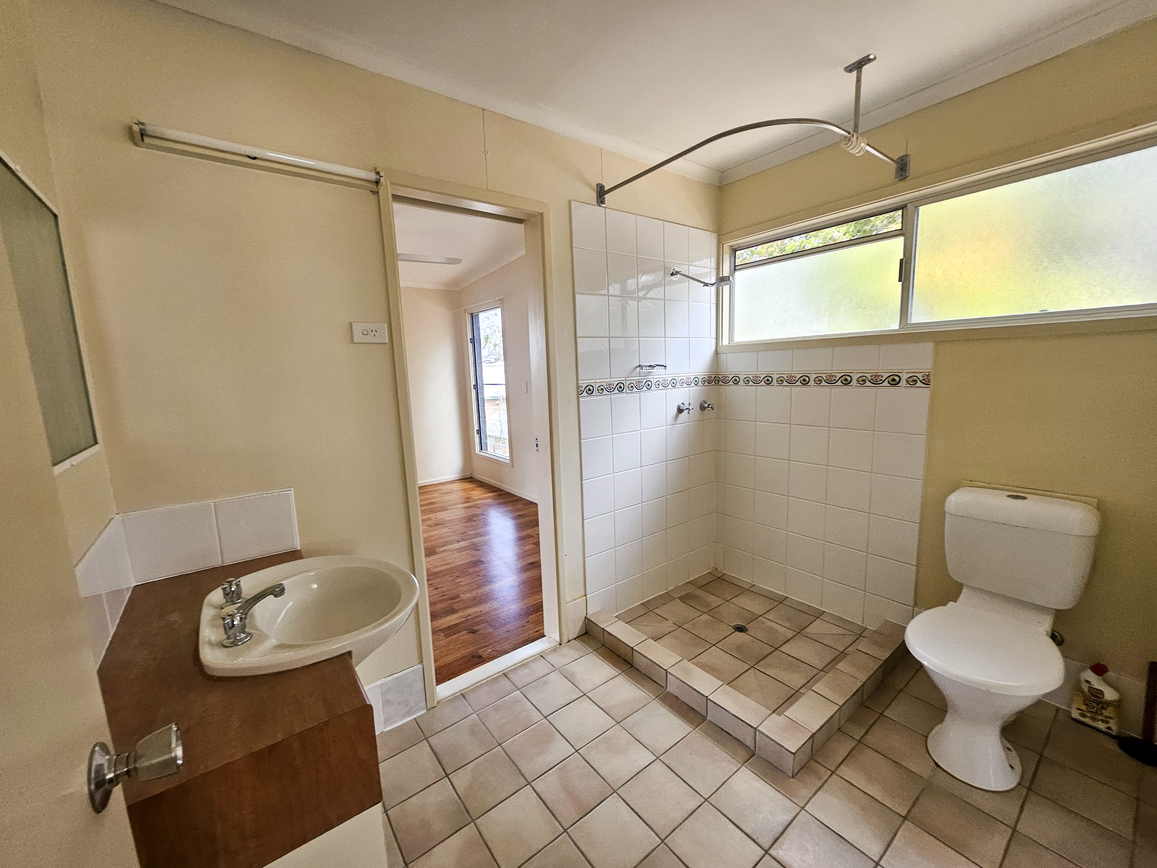 4-bedroom unit at 55 Helen Street, Cooktown, QLD 4895, Cook, Queensland