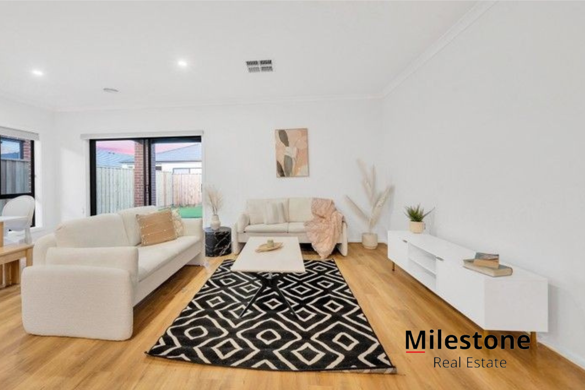 18 Garrison Loop, Clyde North, Vic, 3978 - Image 8