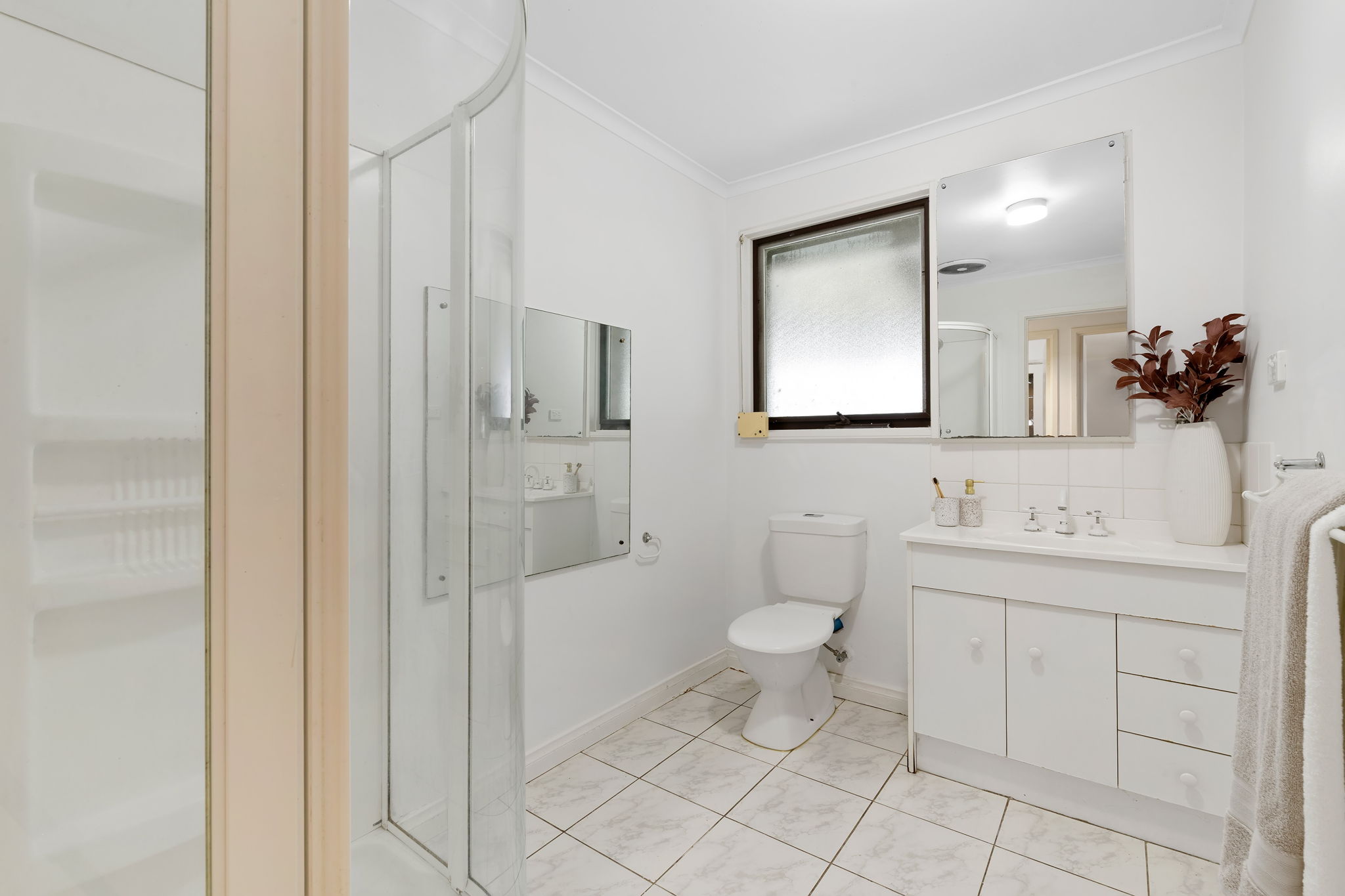 27 Cuthbert Drive, Mill Park, VIC 3082 - Image 10