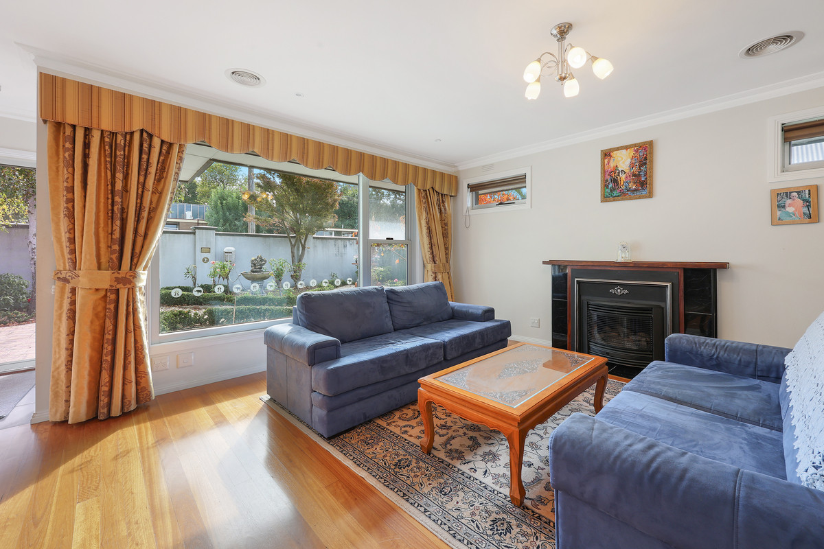 24 Chaucer Street, Hamilton, VIC 3300 - Image 8