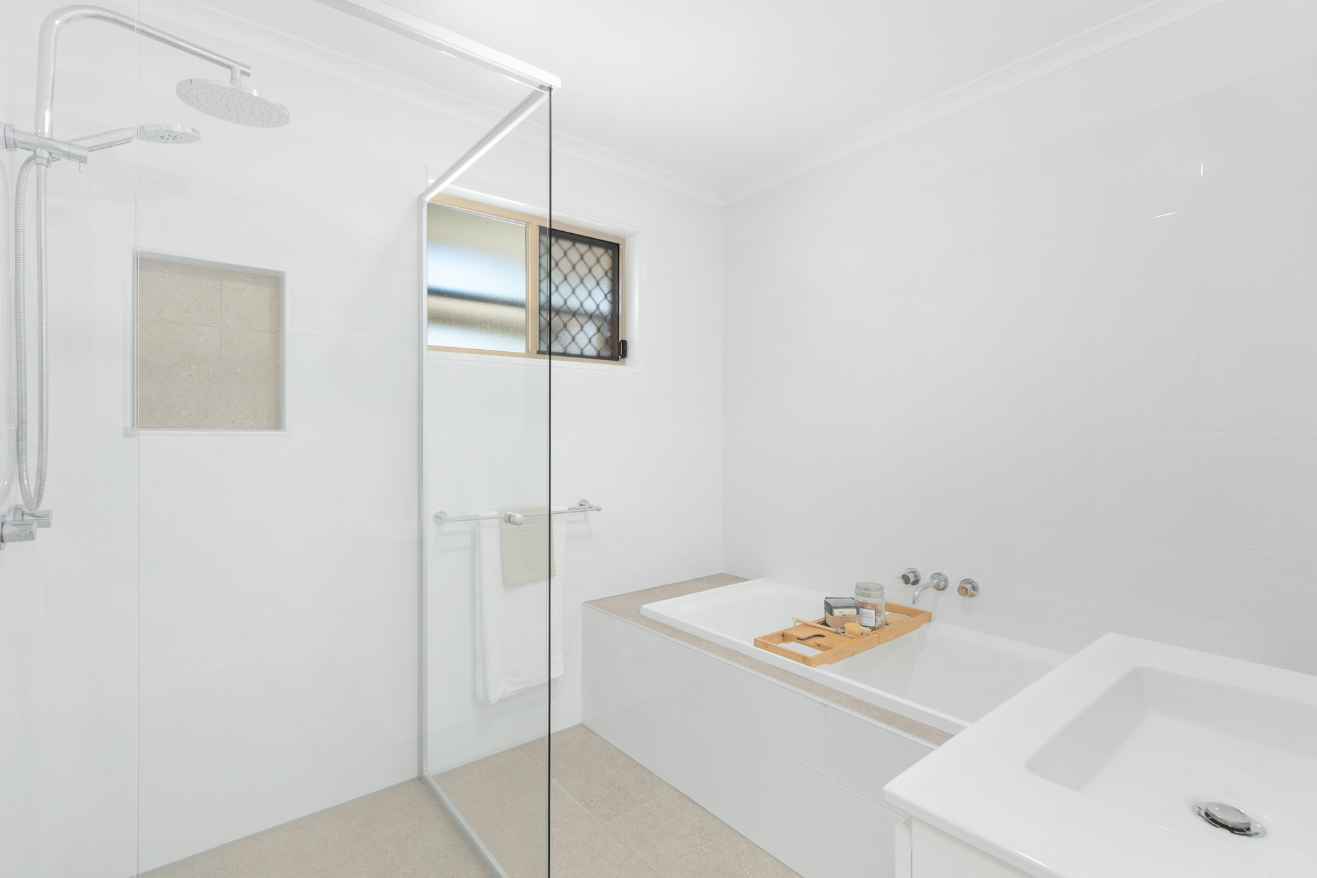 4-bedroom house at 31 Roundelay Drive, Varsity Lakes QLD 4227, Gold Coast, Queensland