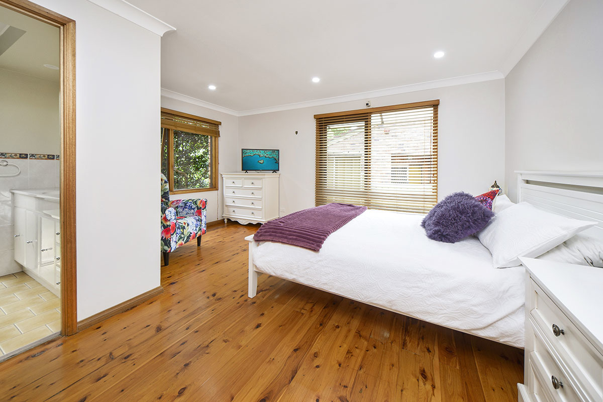 12 Clough Avenue, Illawong, NSW 2234 - Image 7