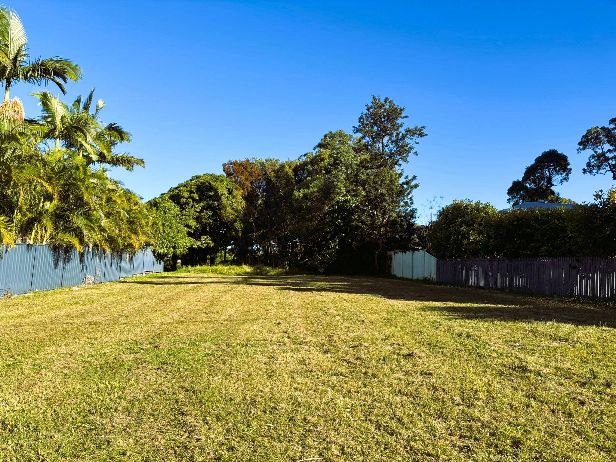40 Bay Dr, Russell Island, Qld, 4184 - Image 1
