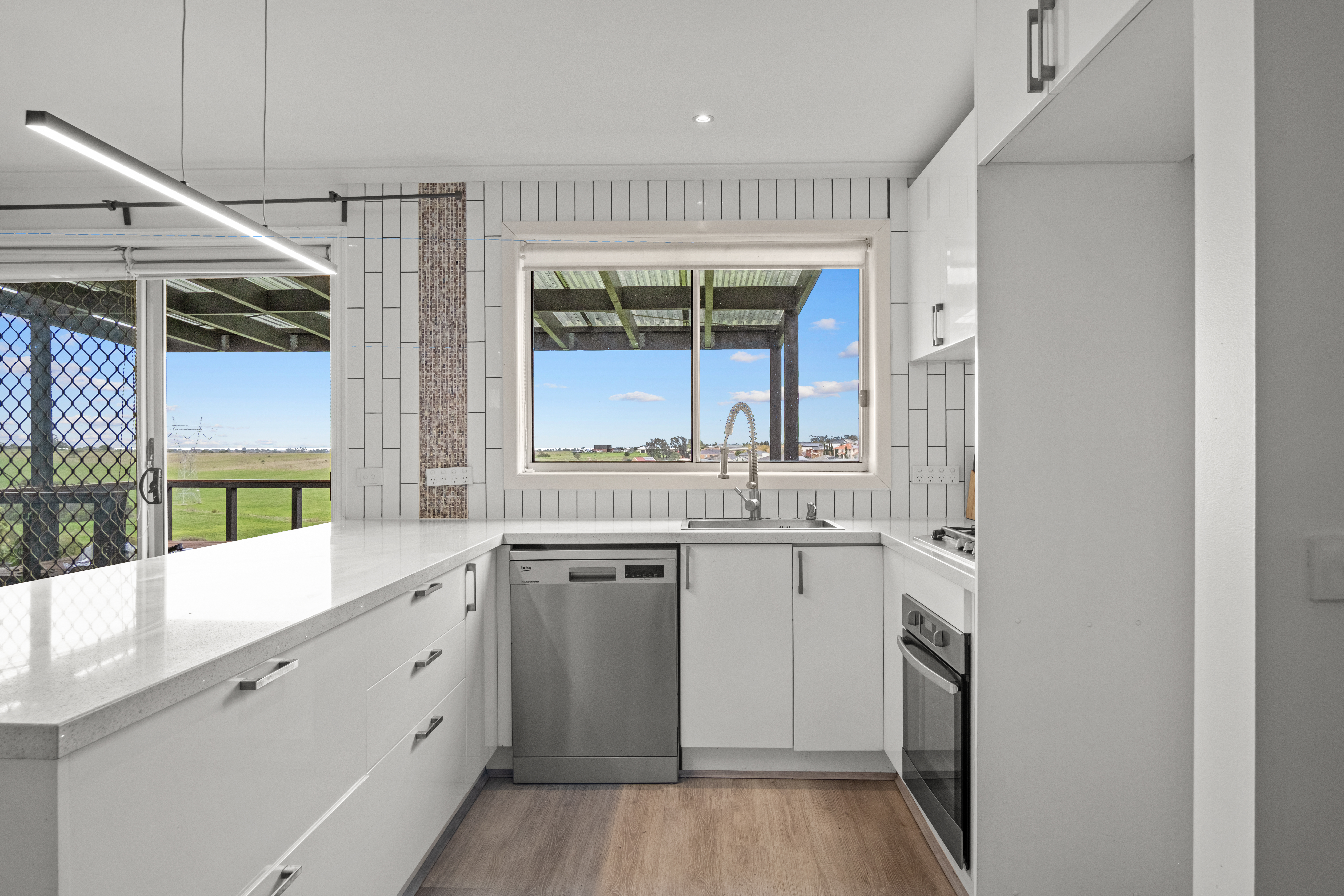 3-bedroom unit at 6/31 Rokewood Crescent, Meadow Heights, VIC 3048, Hume, Victoria