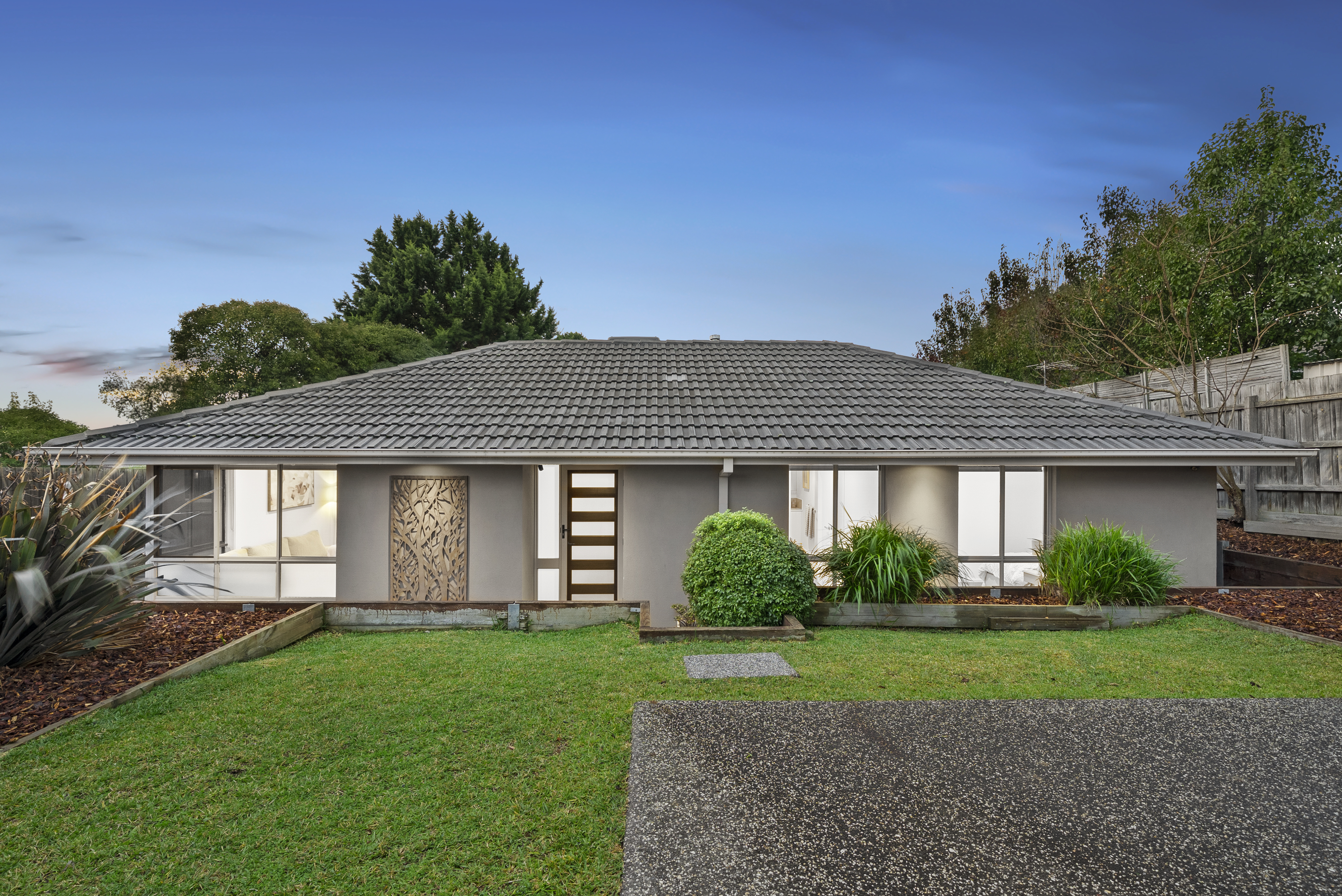 3-bedroom unit at 1 5 ANTHONY DRIVE, LYSTERFIELD VIC 3156, Knox, Victoria